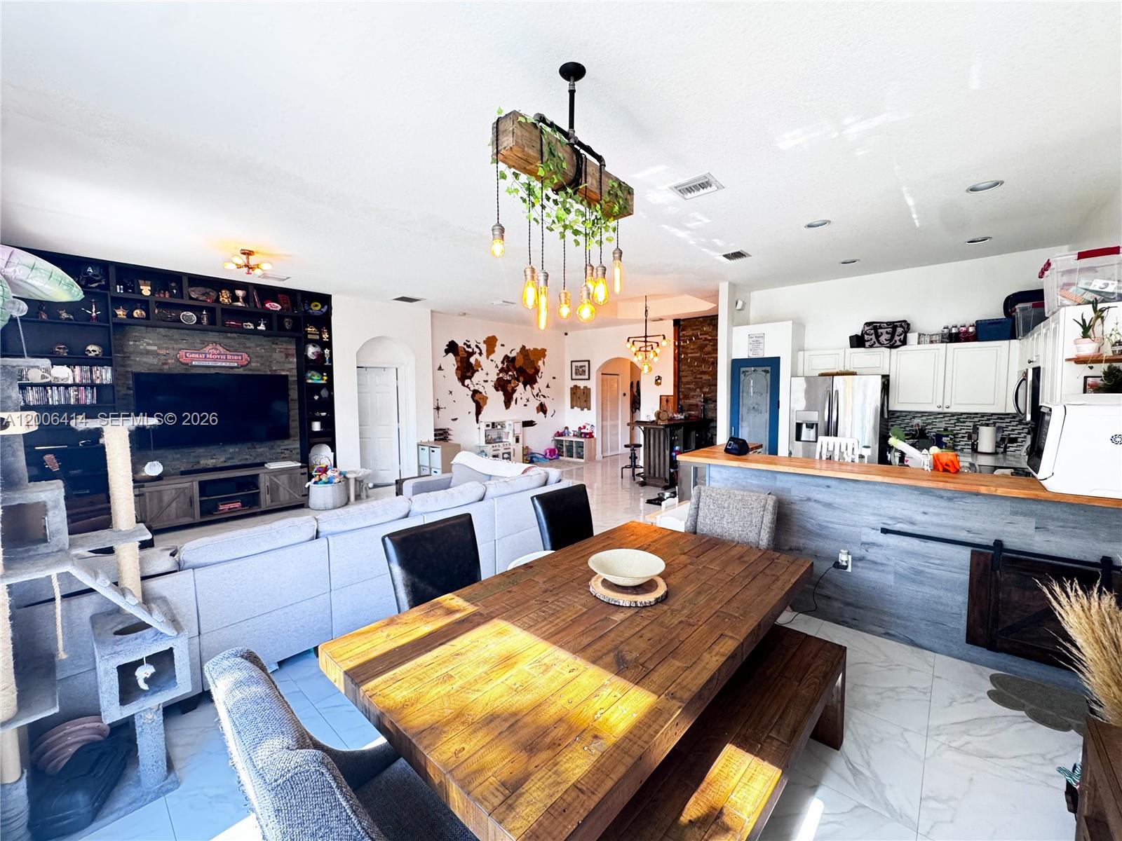 LAKES BY THE BAY KAYE - Residential