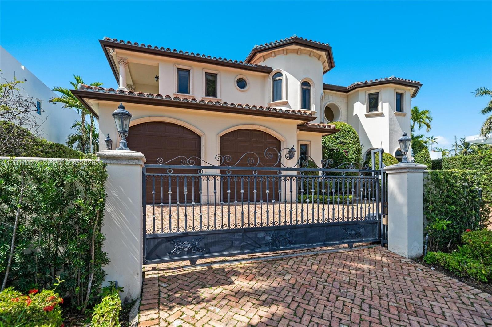 BAY HARBOR ISLAND - Residential