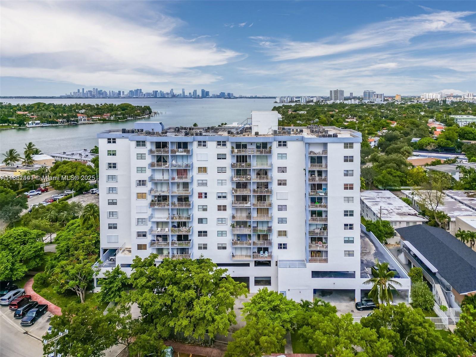 STANTON HOUSE CONDO - Residential