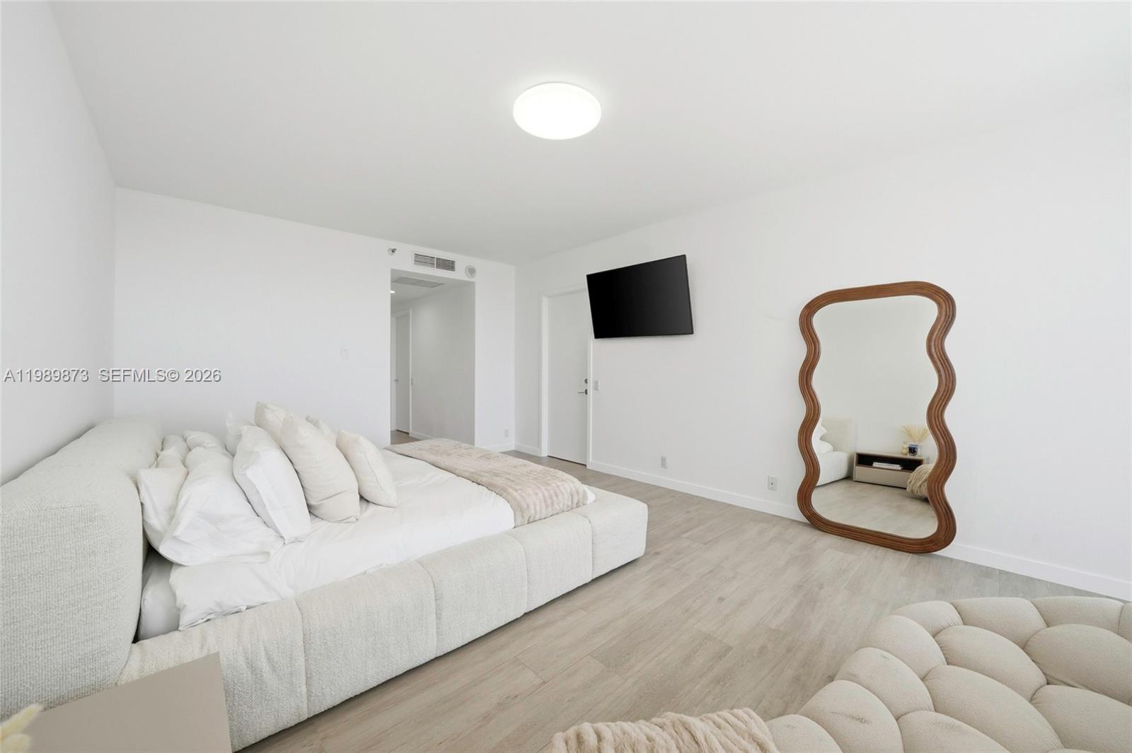 ONE ISLAND PLACE CONDO 1 - Residential