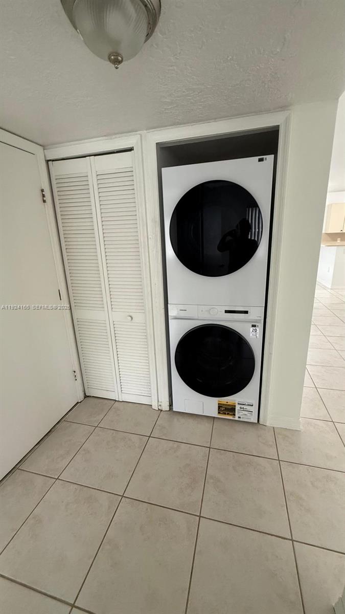 VENETIA GARDENS CONDO - Residential Lease