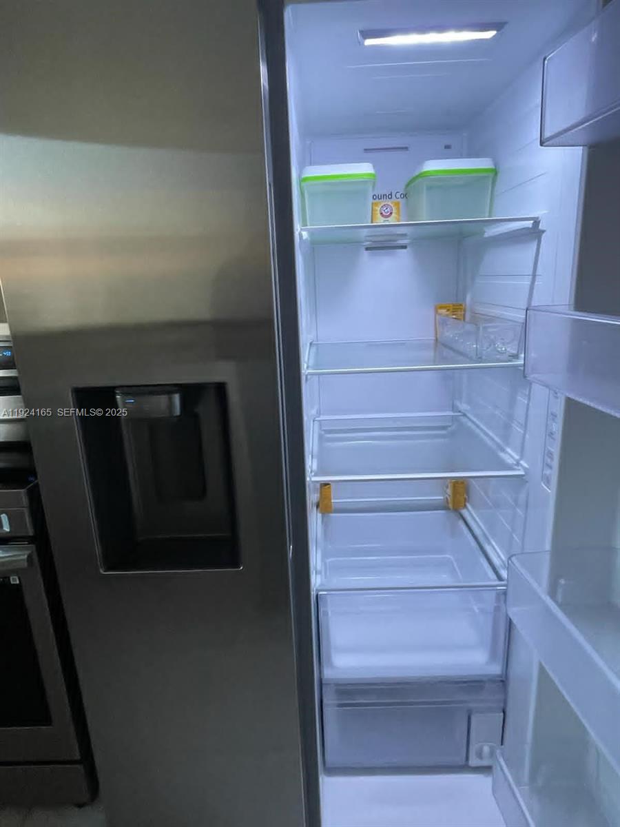 VENETIA GARDENS CONDO - Residential Lease