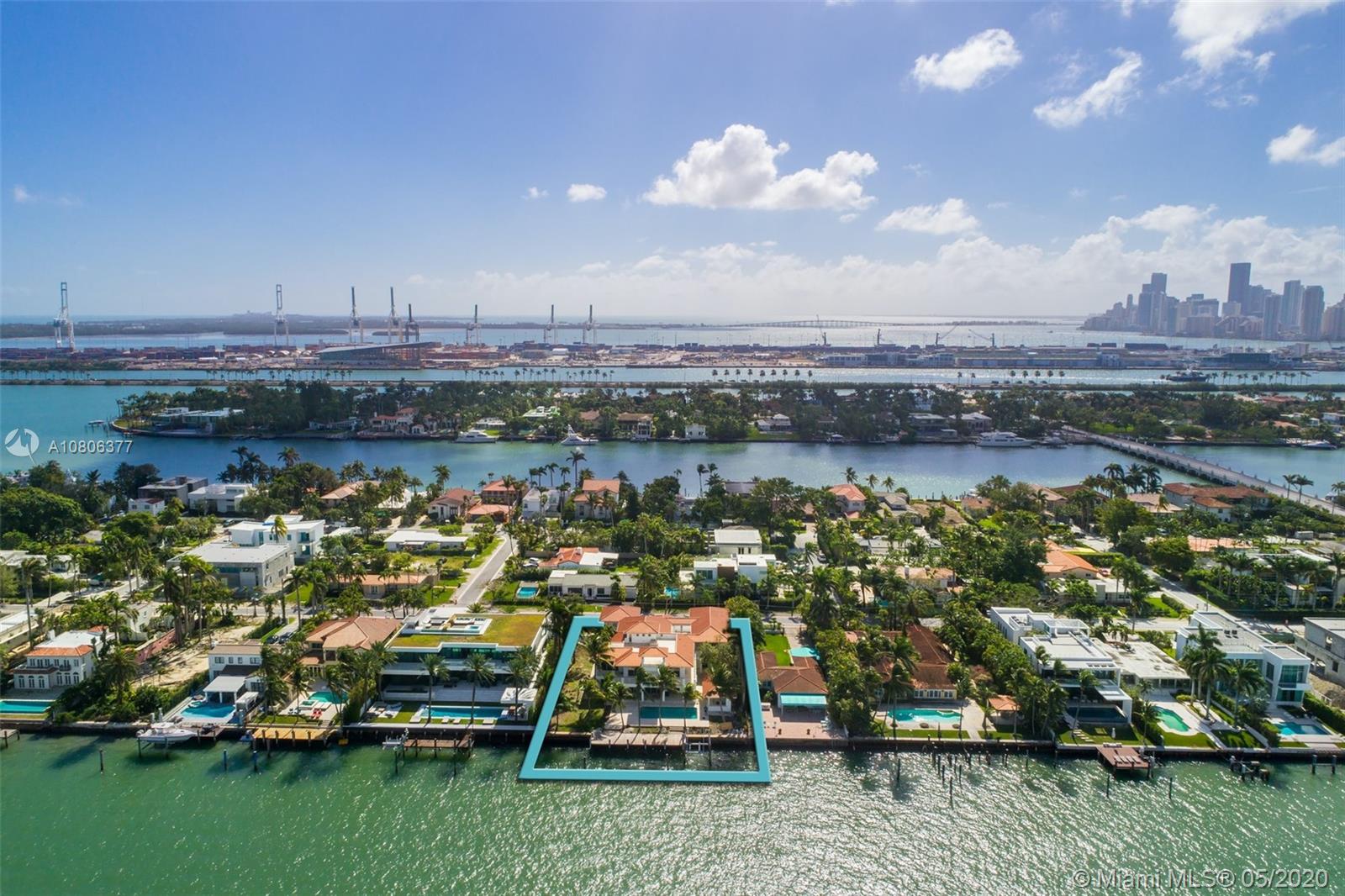 HIBISCUS ISLAND - Land