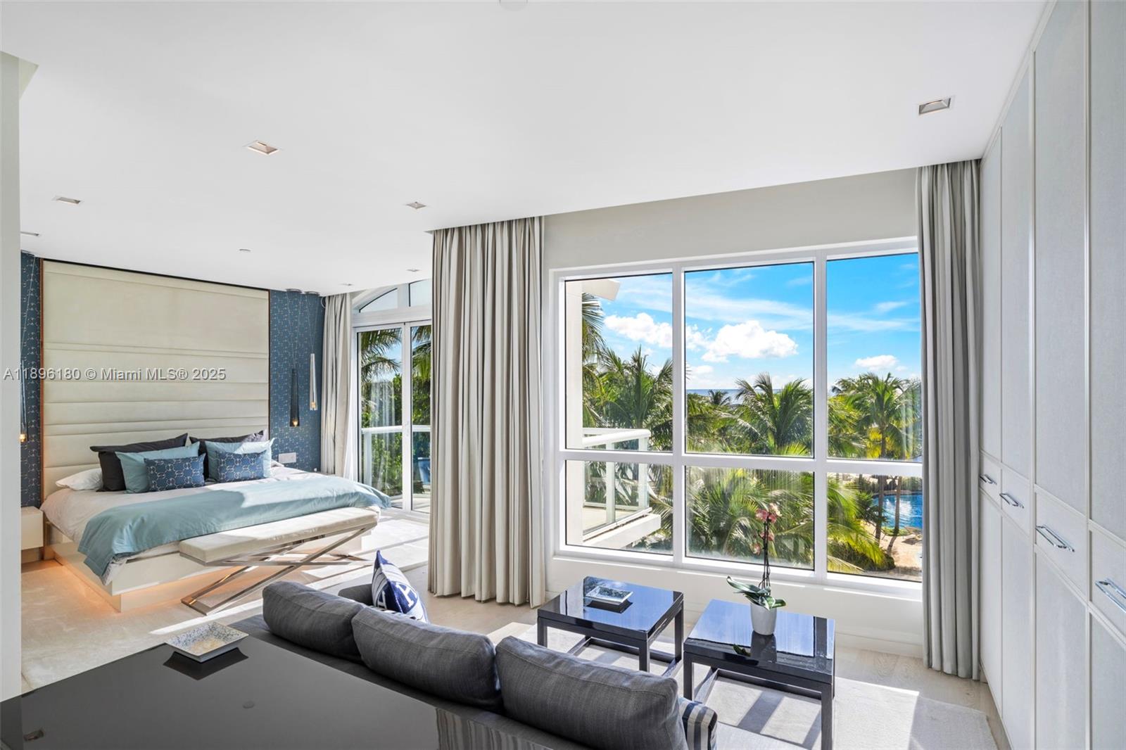 CONTINUUM ON SOUTH BEACH - Residential