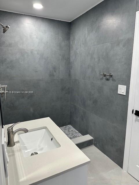 HIGHLAND SQUARE - Residential