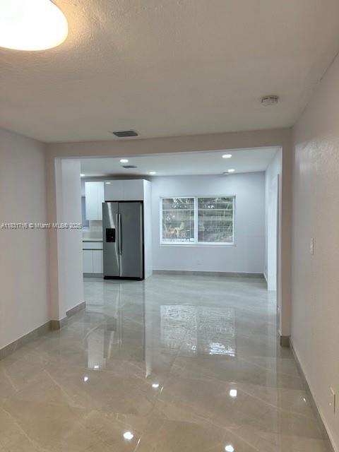 HIGHLAND SQUARE - Residential
