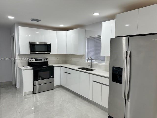 HIGHLAND SQUARE - Residential