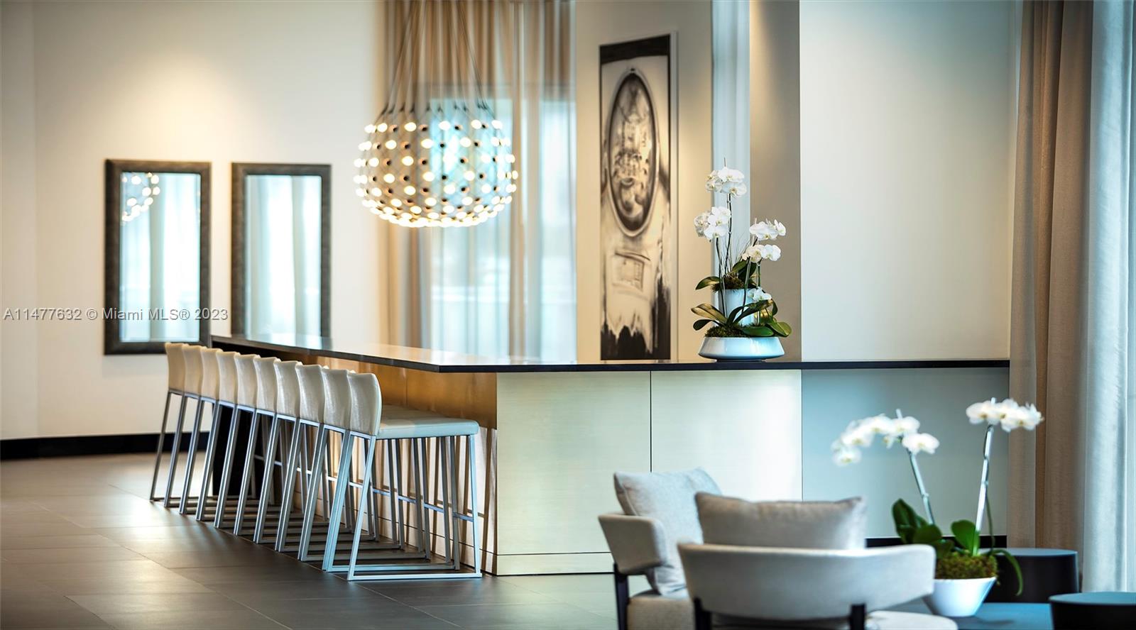 PARAMOUNT MIAMI WORLDCENT - Residential Lease
