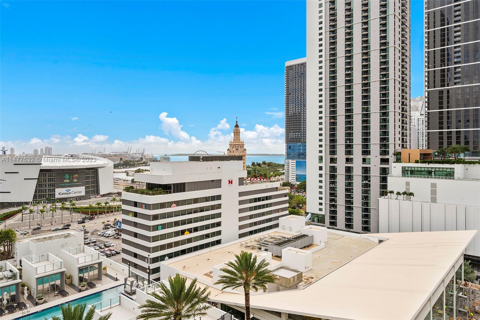 PARAMOUNT MIAMI WORLDCENT - Residential Lease