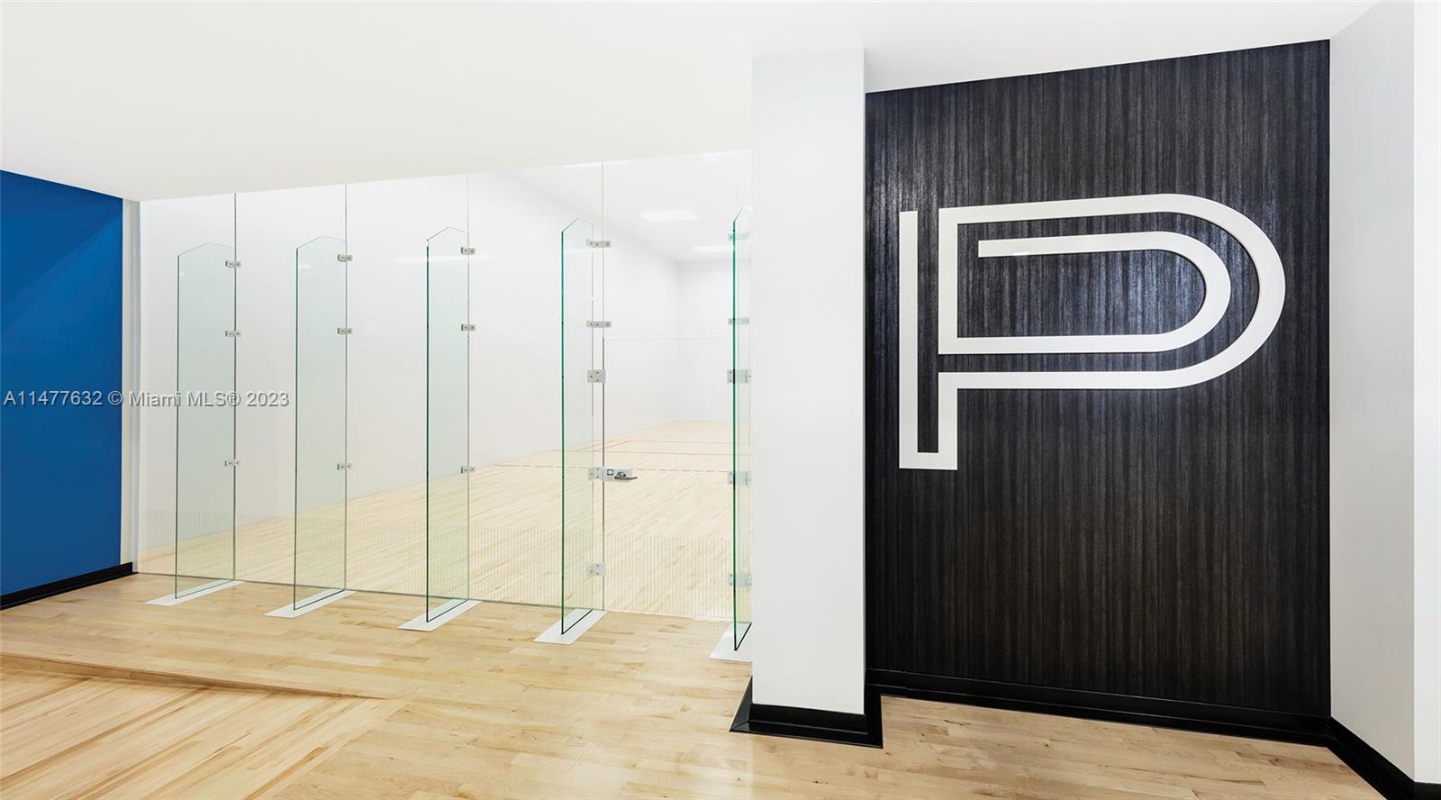 PARAMOUNT MIAMI WORLDCENT - Residential Lease