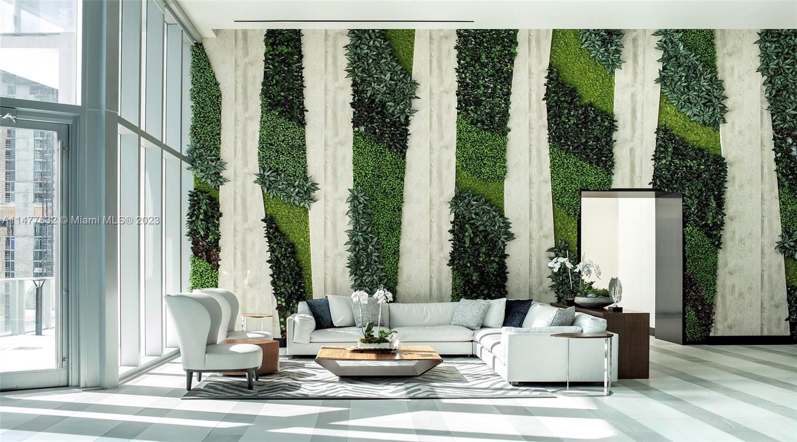 PARAMOUNT MIAMI WORLDCENT - Residential Lease