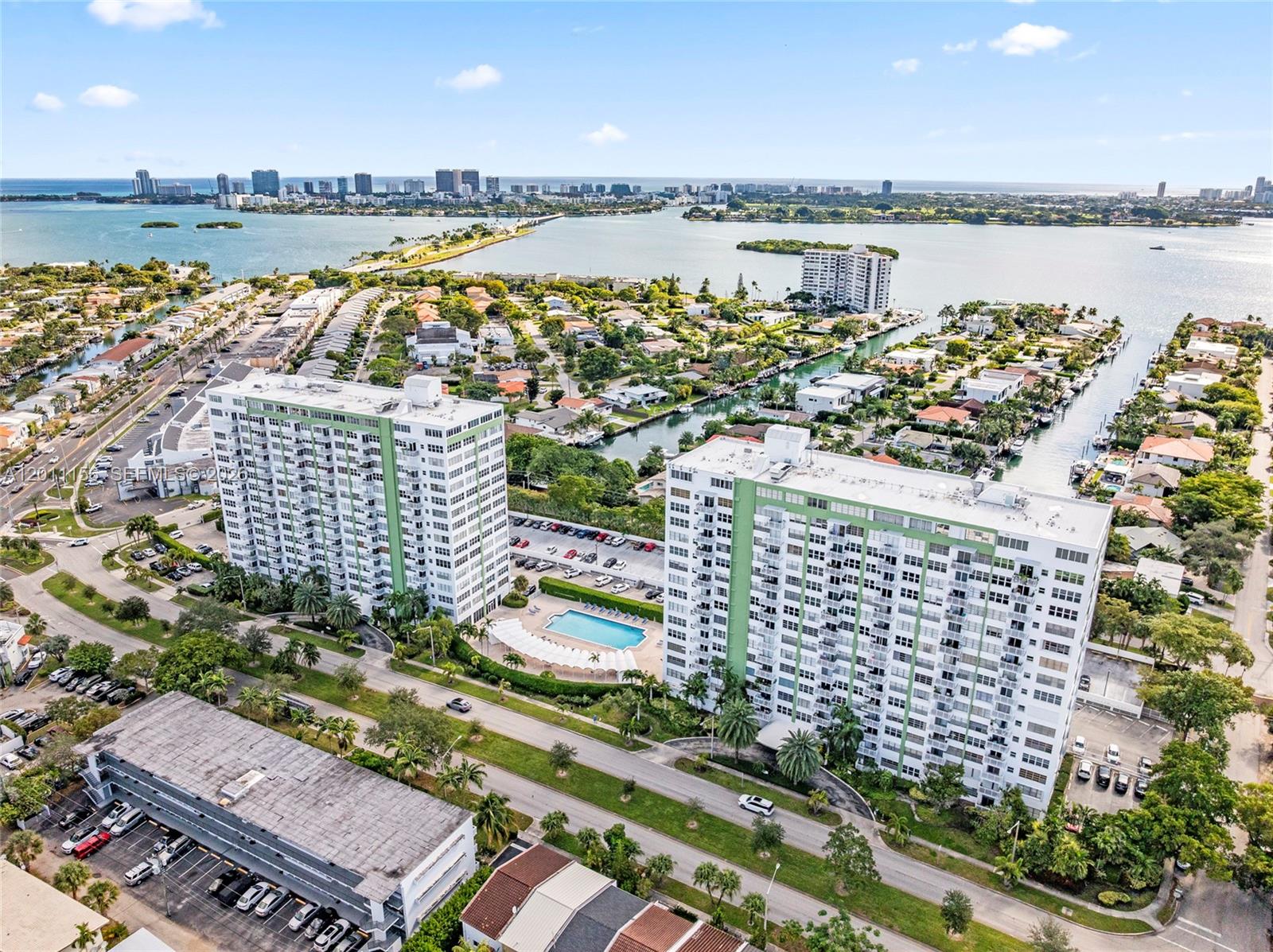 BAYVIEW TOWERS CONDO SOUT - Residential