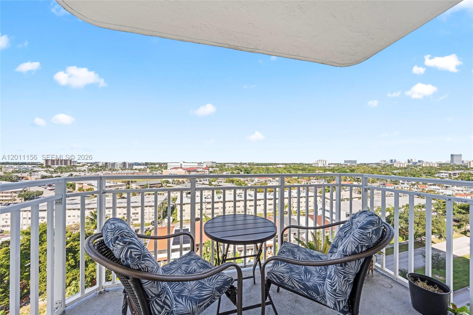 BAYVIEW TOWERS CONDO SOUT - Residential