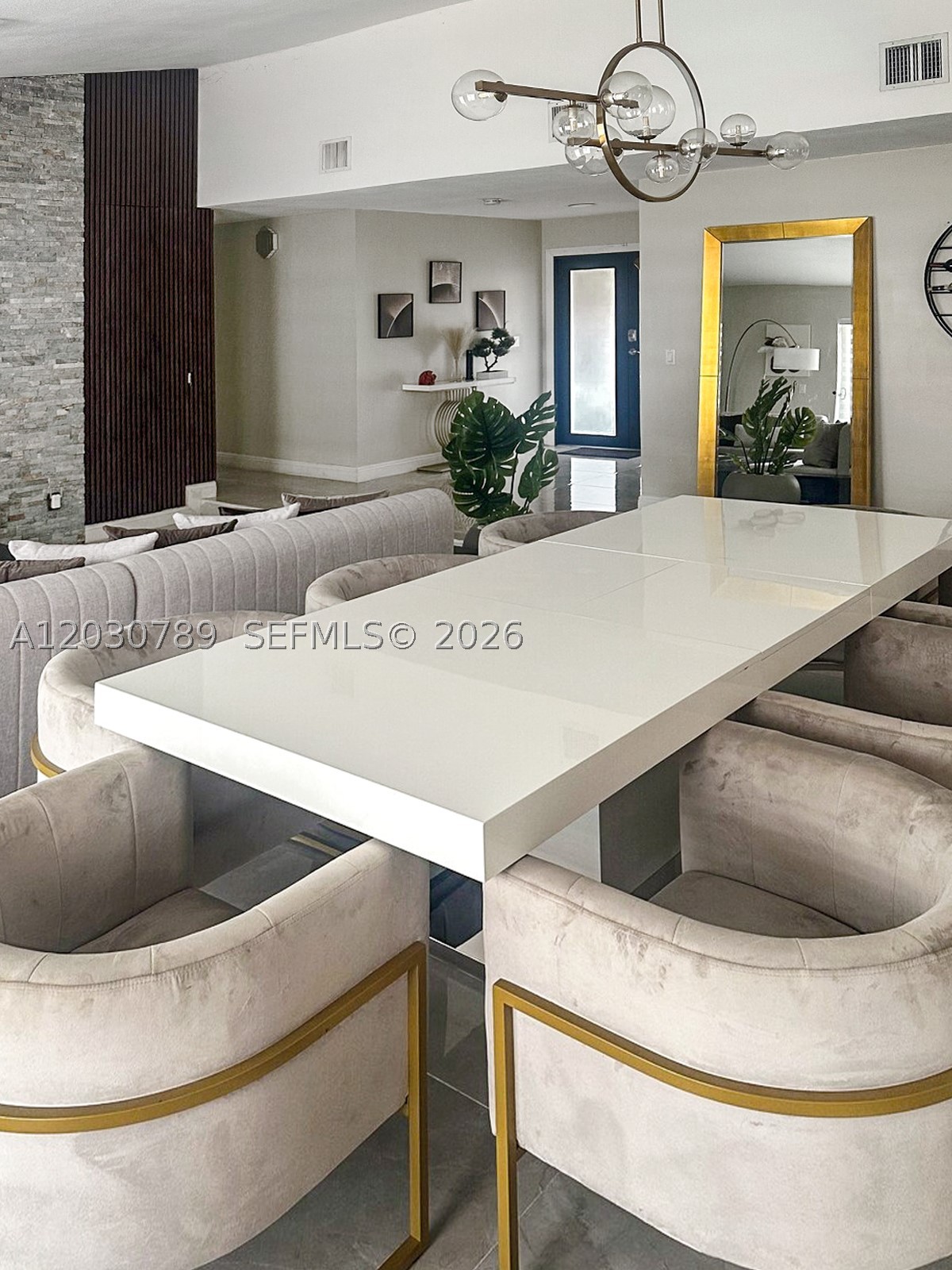 BOULEVARD WOODS NORTH - Residential