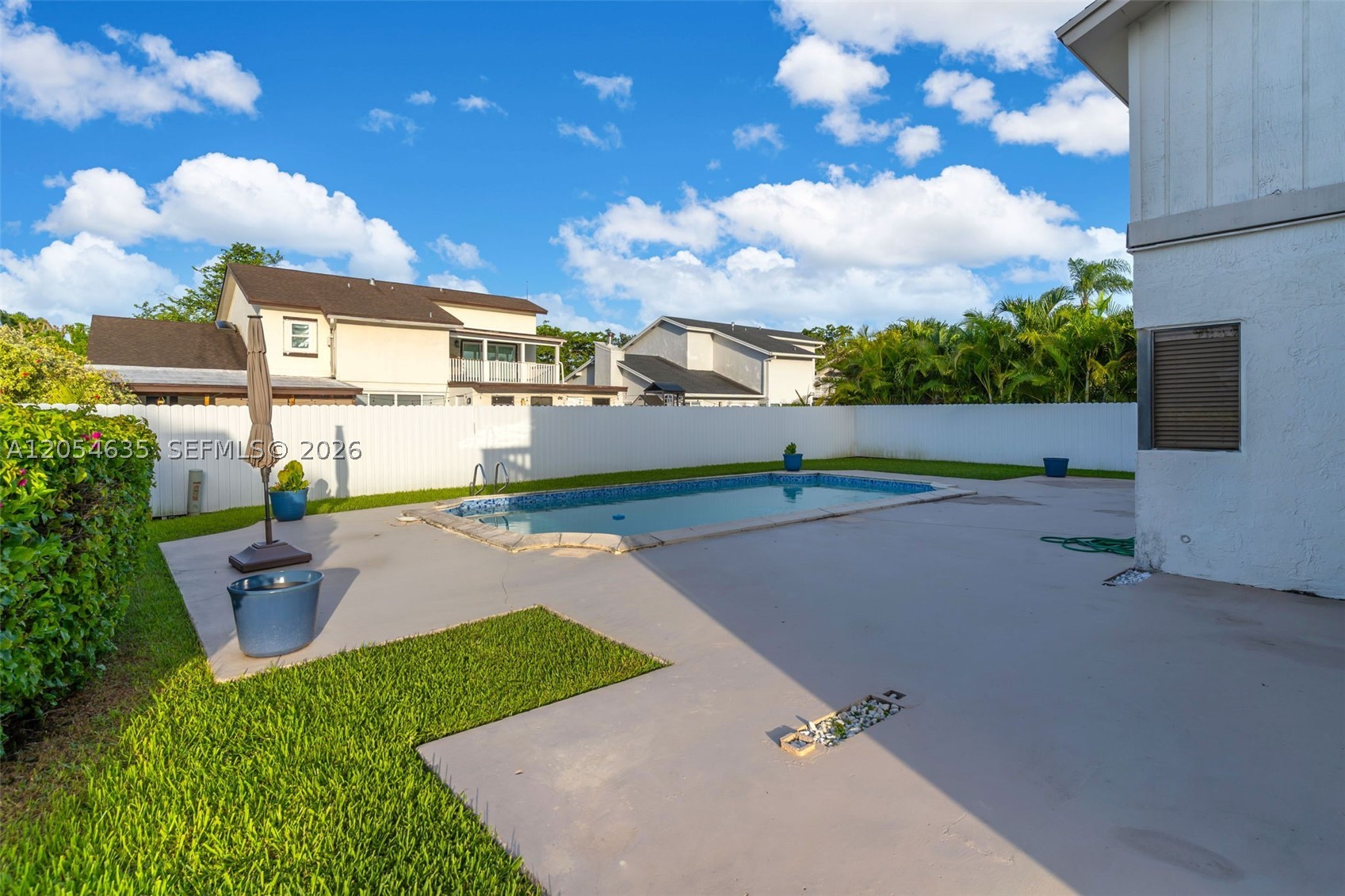 LINDGREN EAST - Residential
