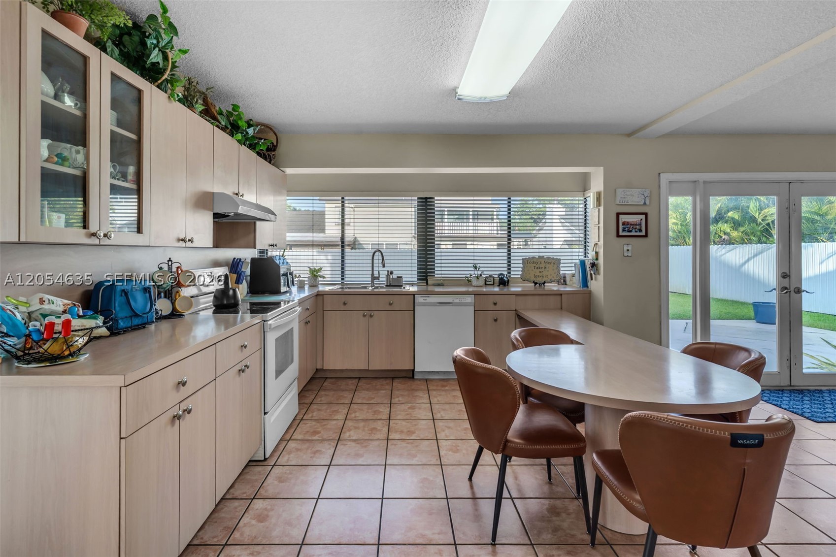 LINDGREN EAST - Residential