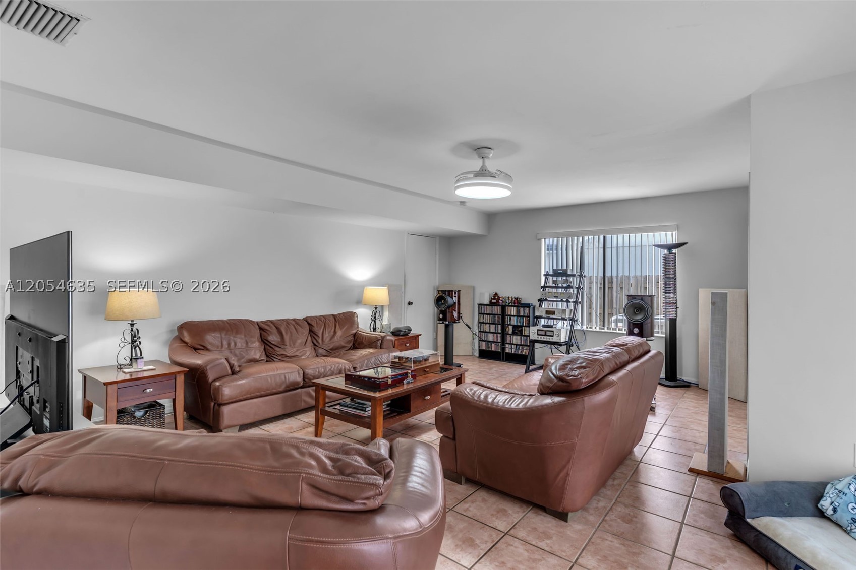 LINDGREN EAST - Residential