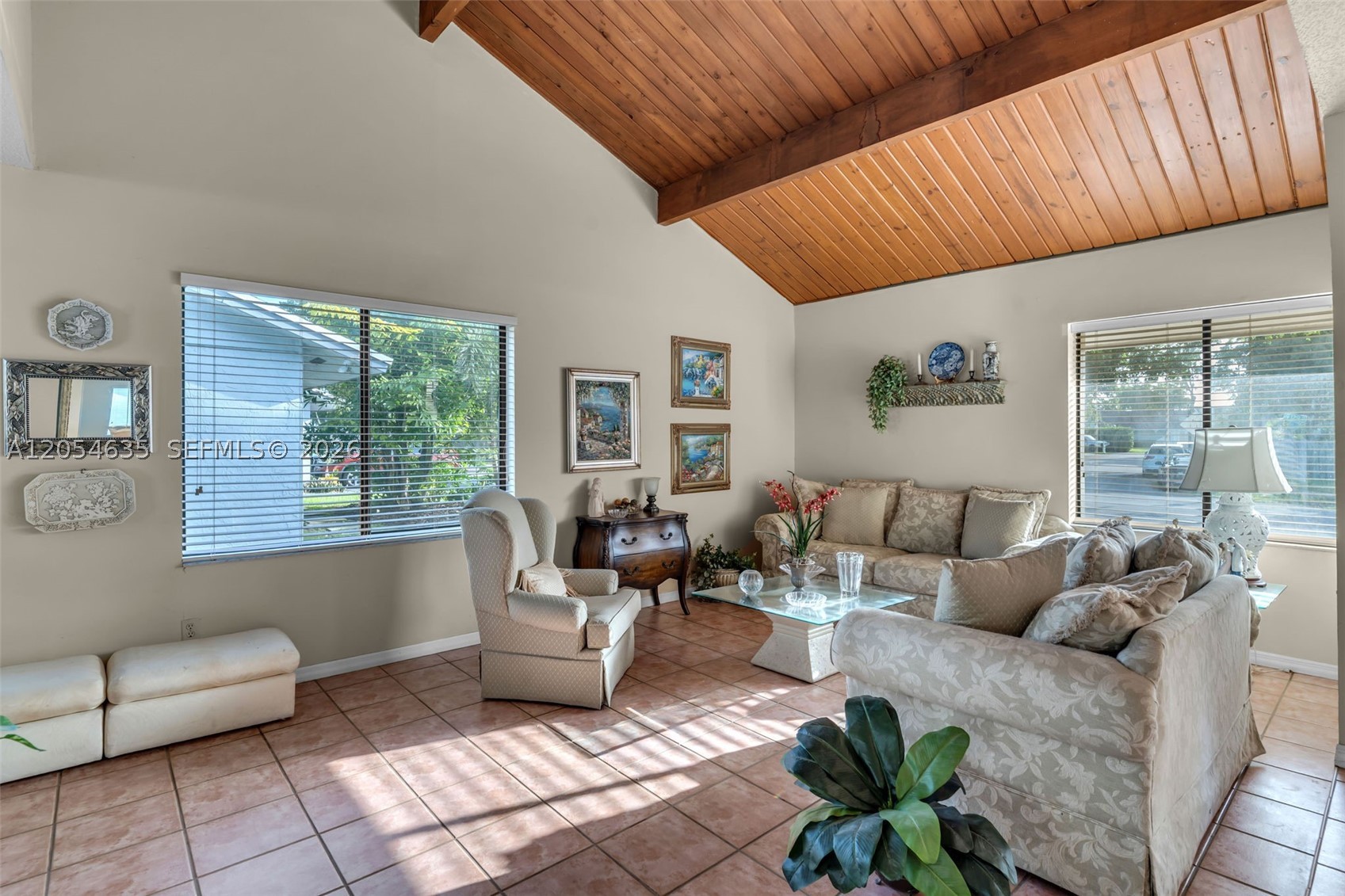 LINDGREN EAST - Residential
