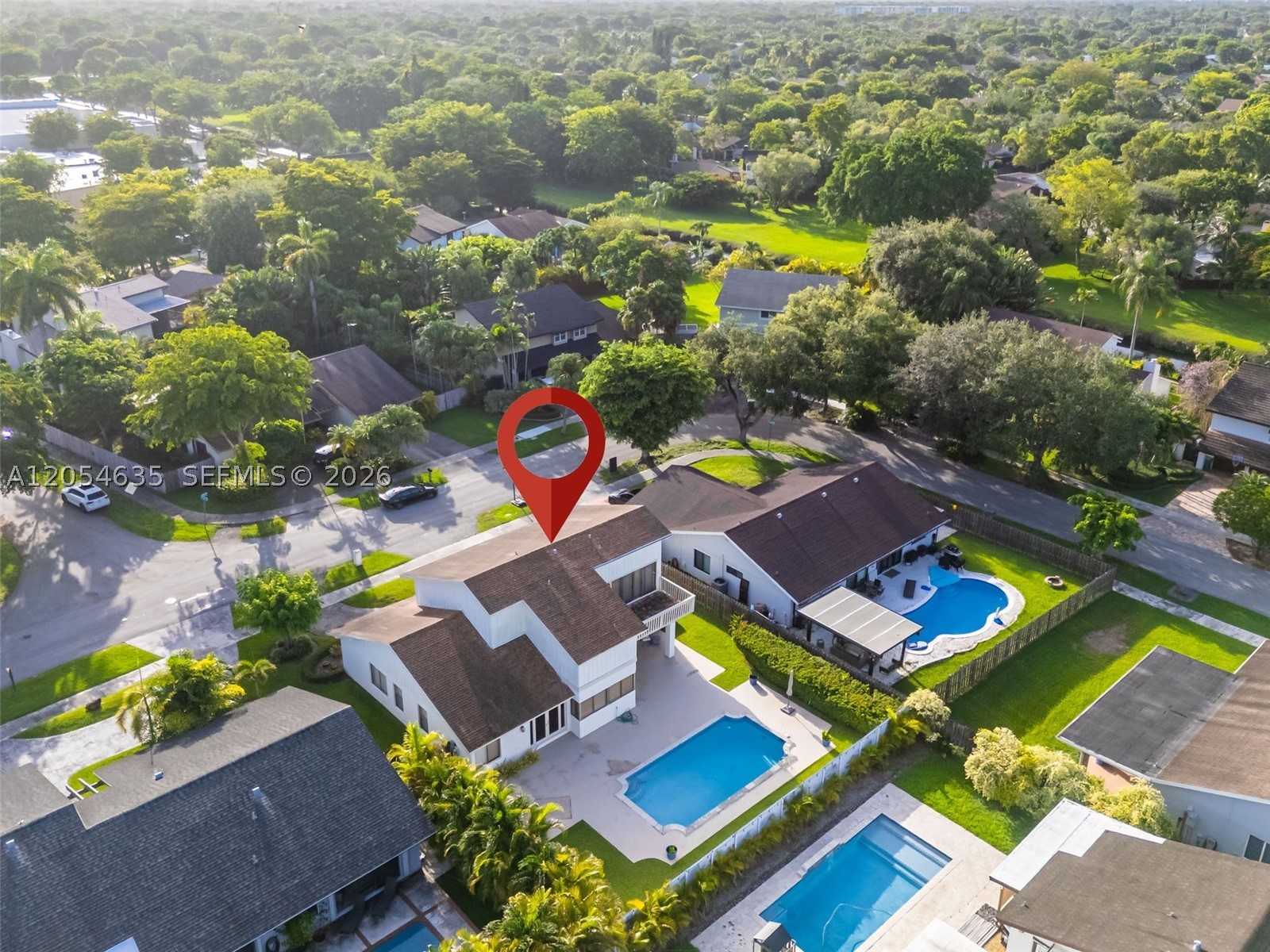 LINDGREN EAST - Residential