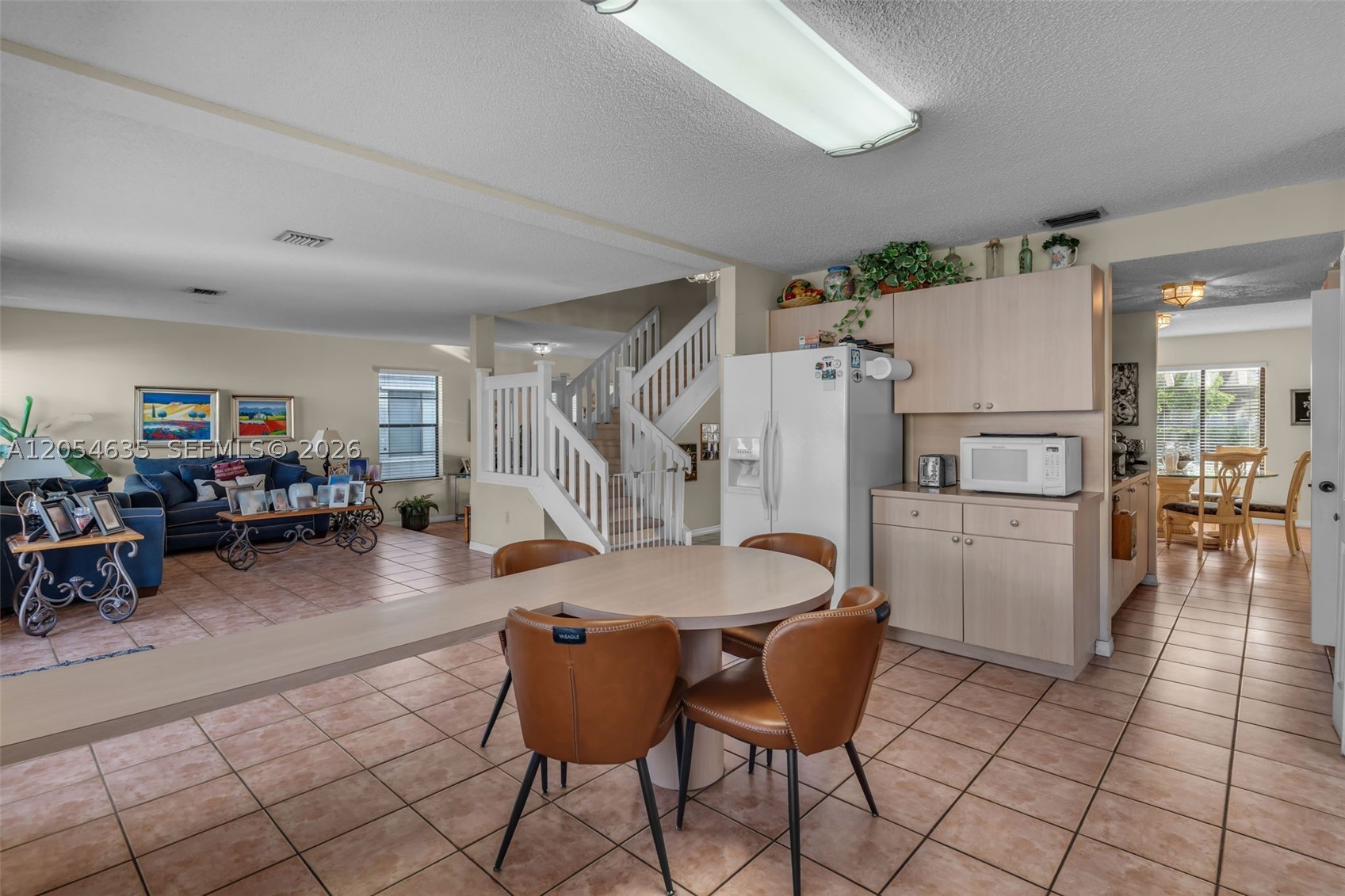 LINDGREN EAST - Residential