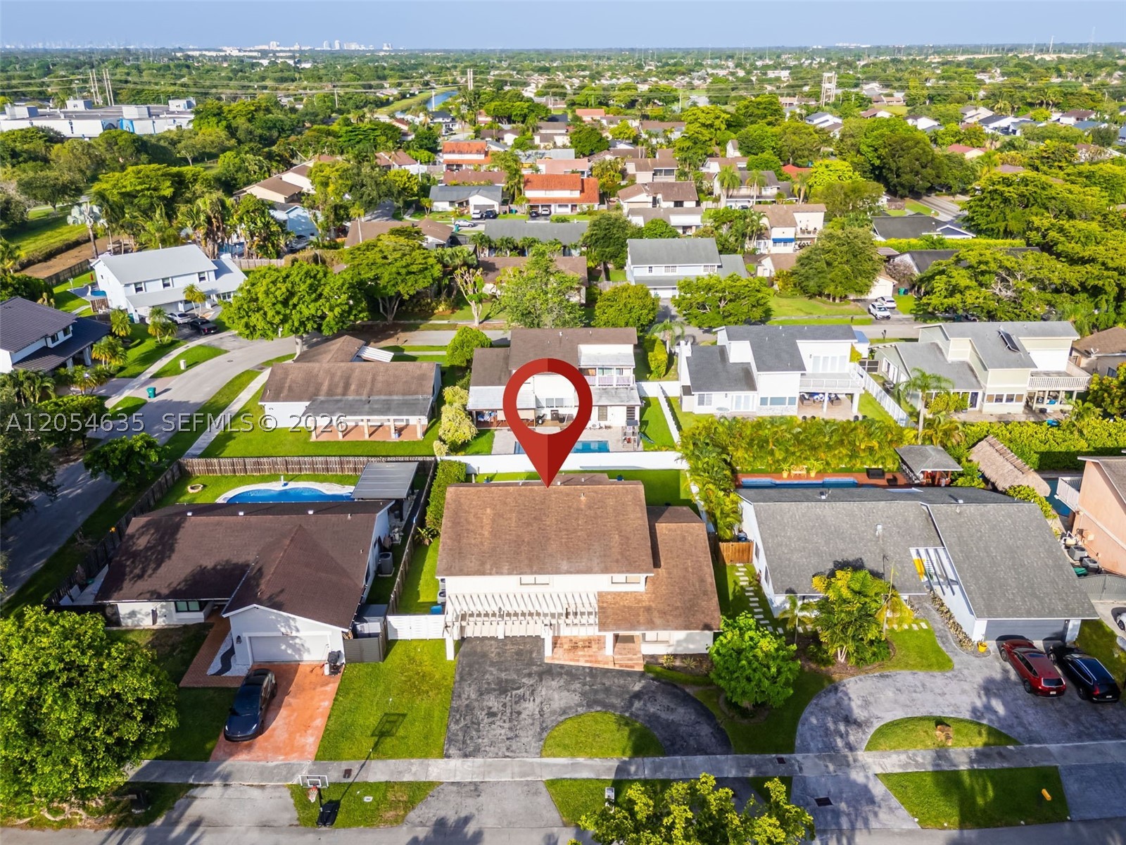 LINDGREN EAST - Residential