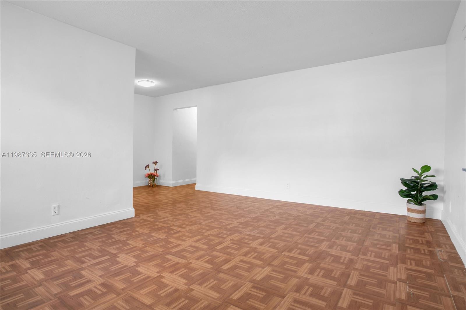Pell Manor Condominium II - Residential