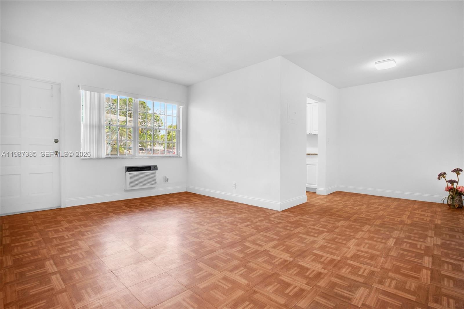 Pell Manor Condominium II - Residential