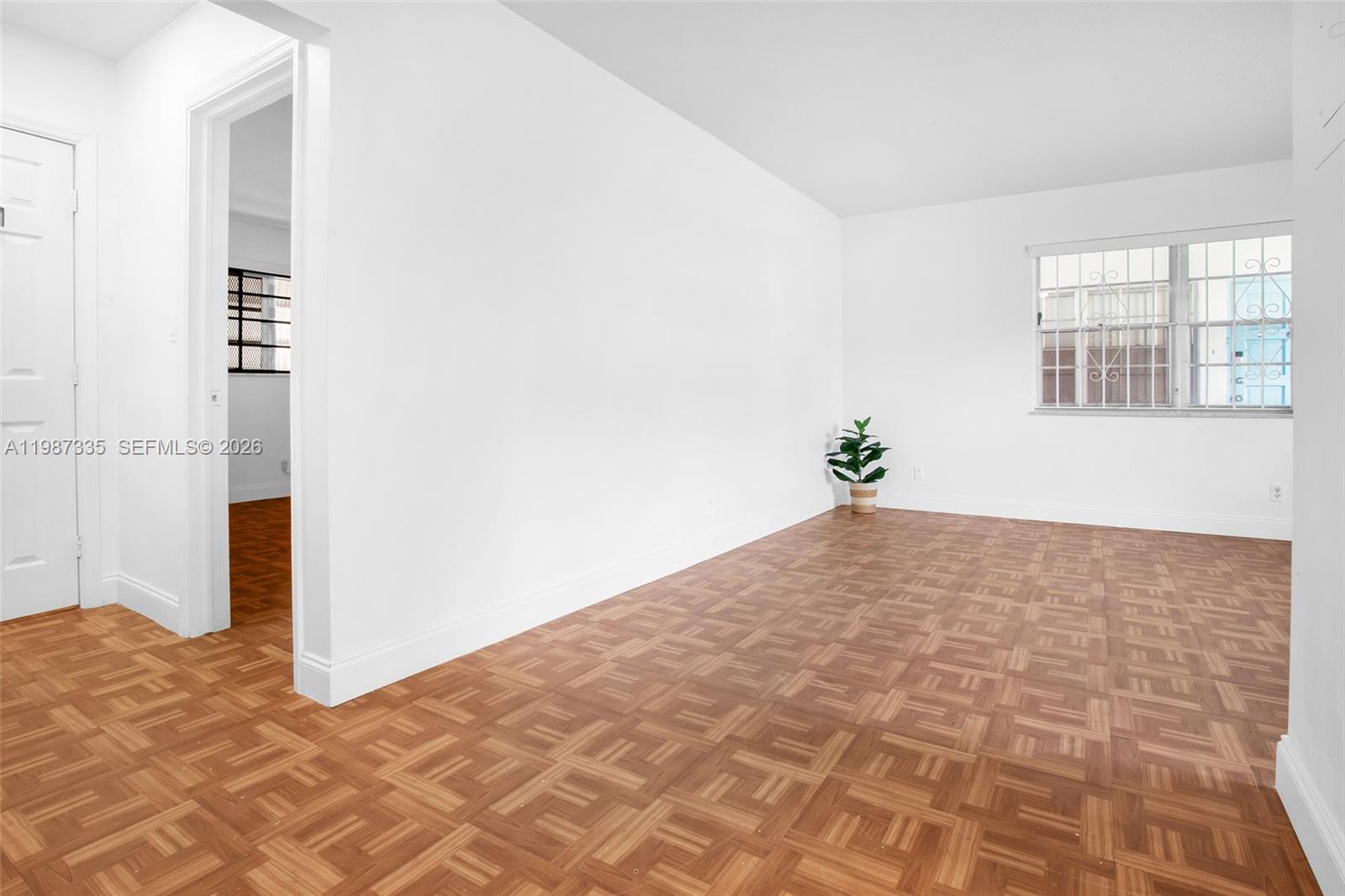 Pell Manor Condominium II - Residential