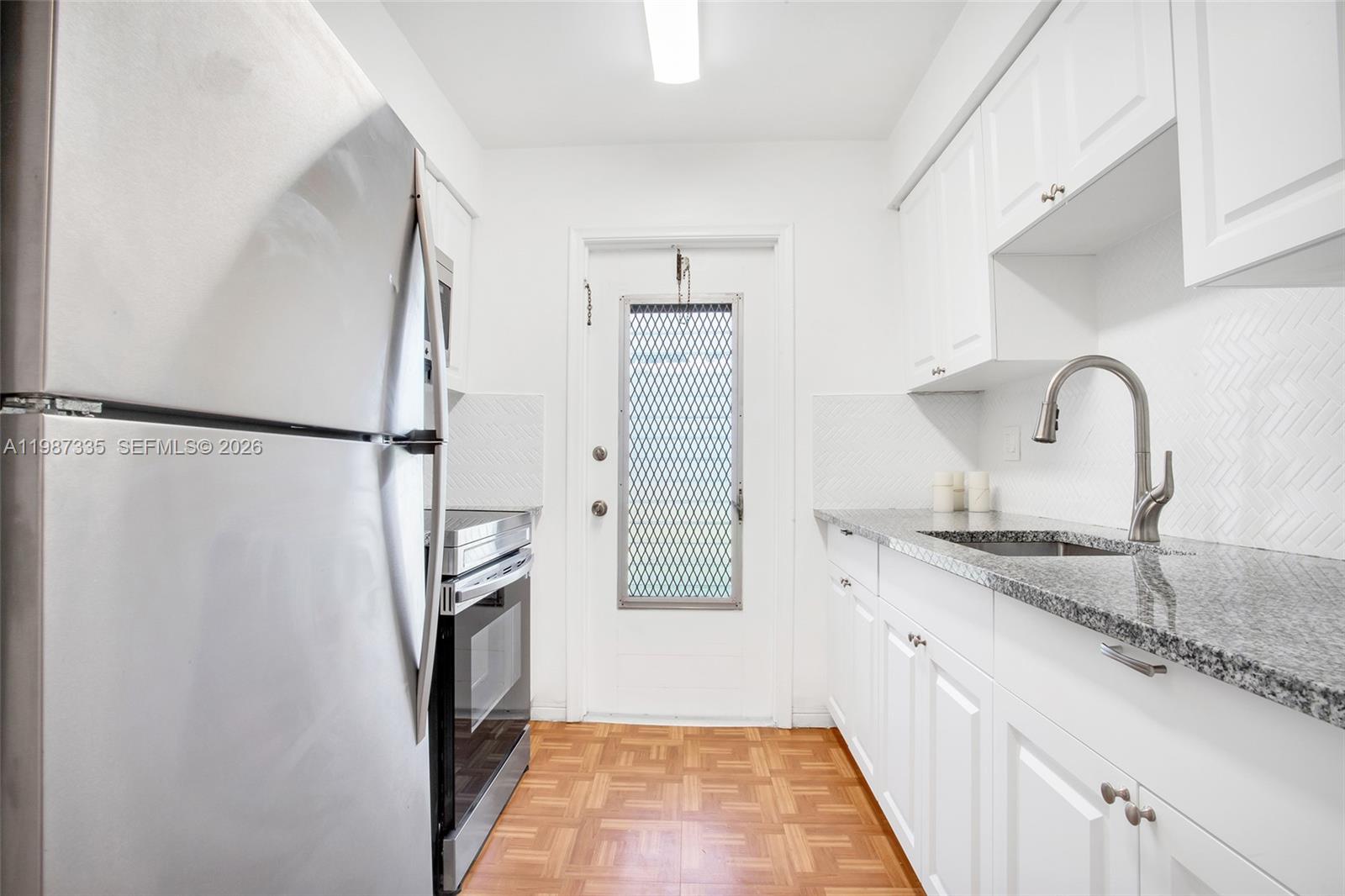 Pell Manor Condominium II - Residential