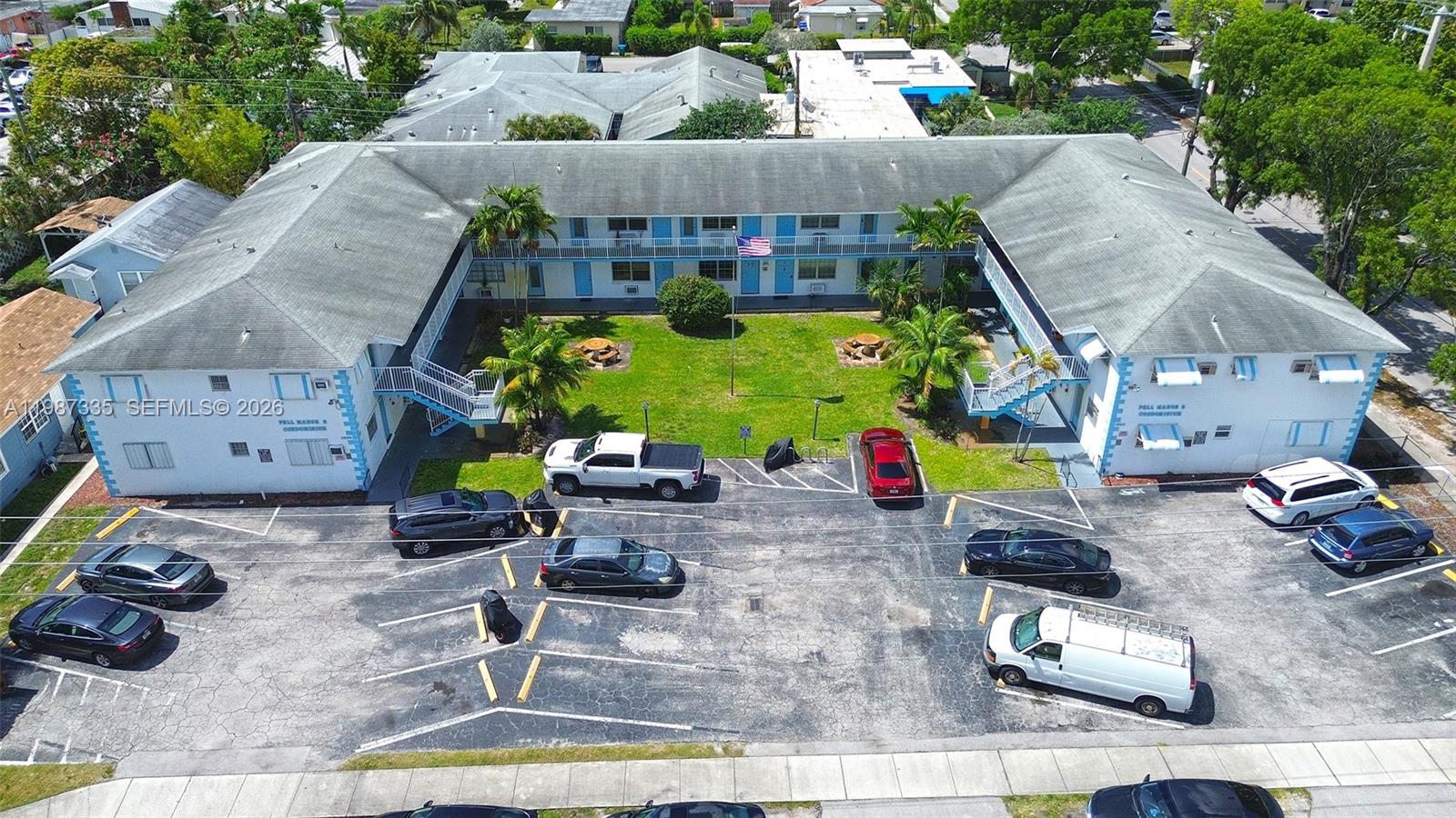 Pell Manor Condominium II - Residential