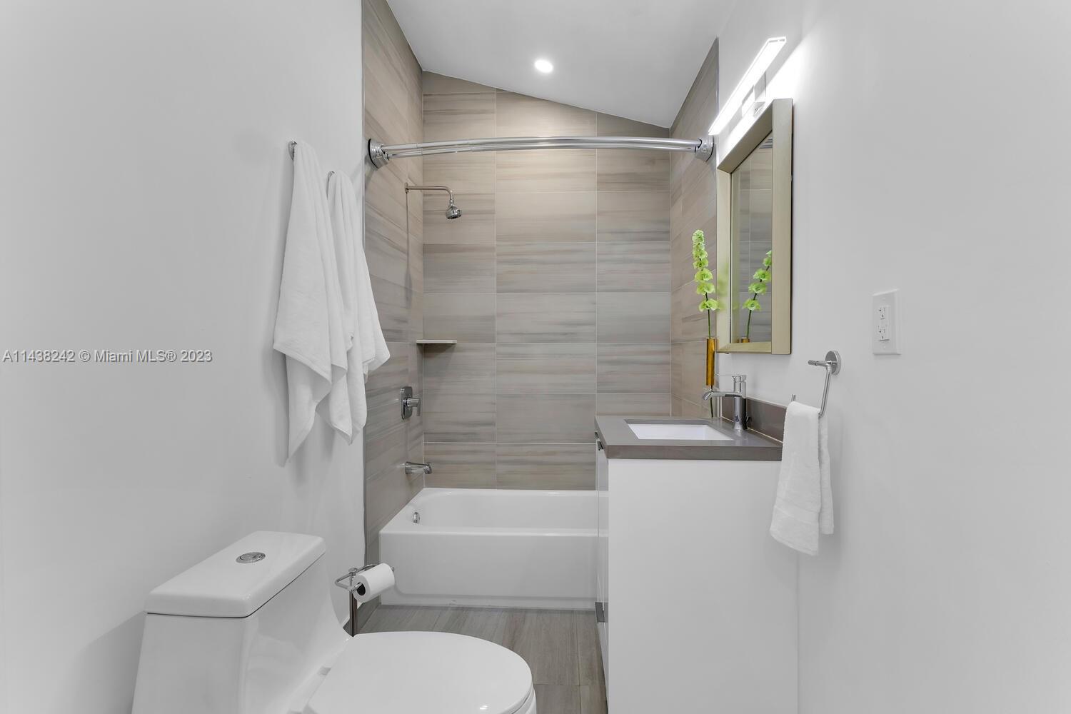 BILTMORE HEIGHTS RED RD A - Residential