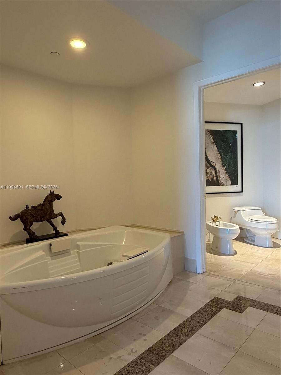 PORTOFINO TOWER - Residential Lease