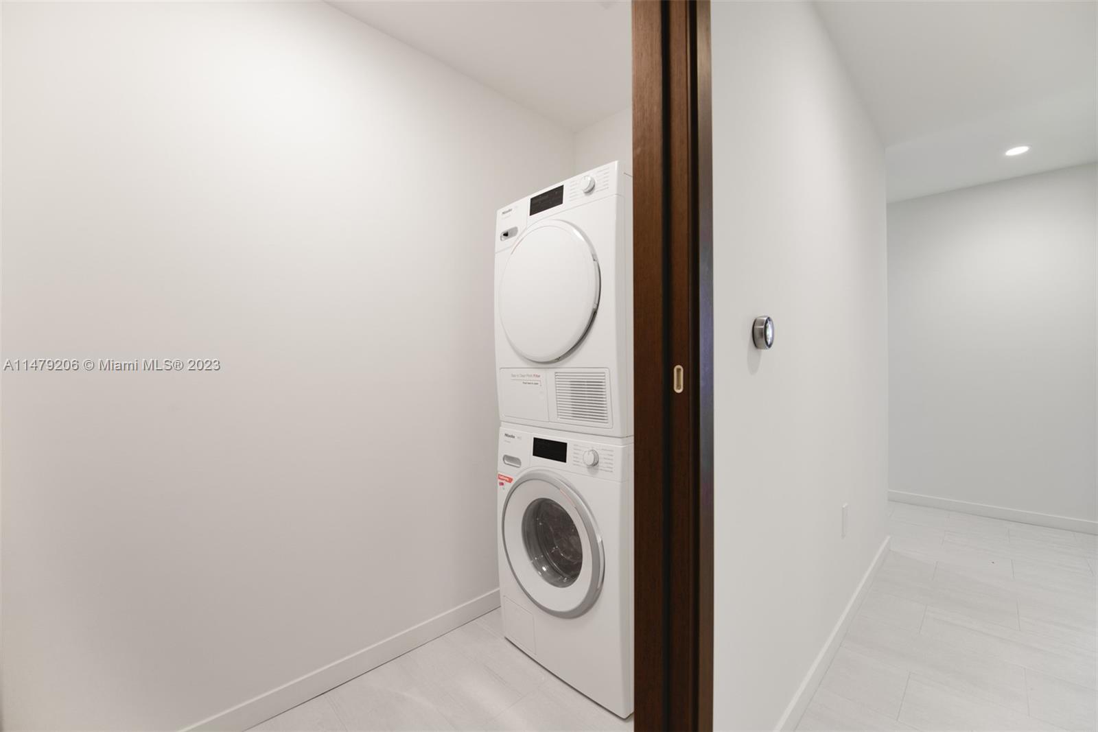 BRICKELL FLATIRON CONDO - Residential Lease