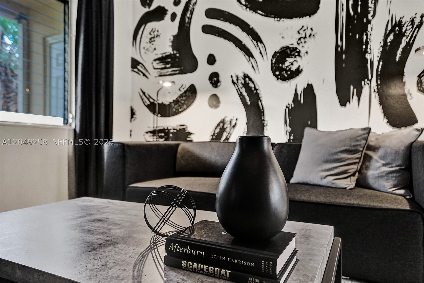 BAY LINCOLN - Residential Lease