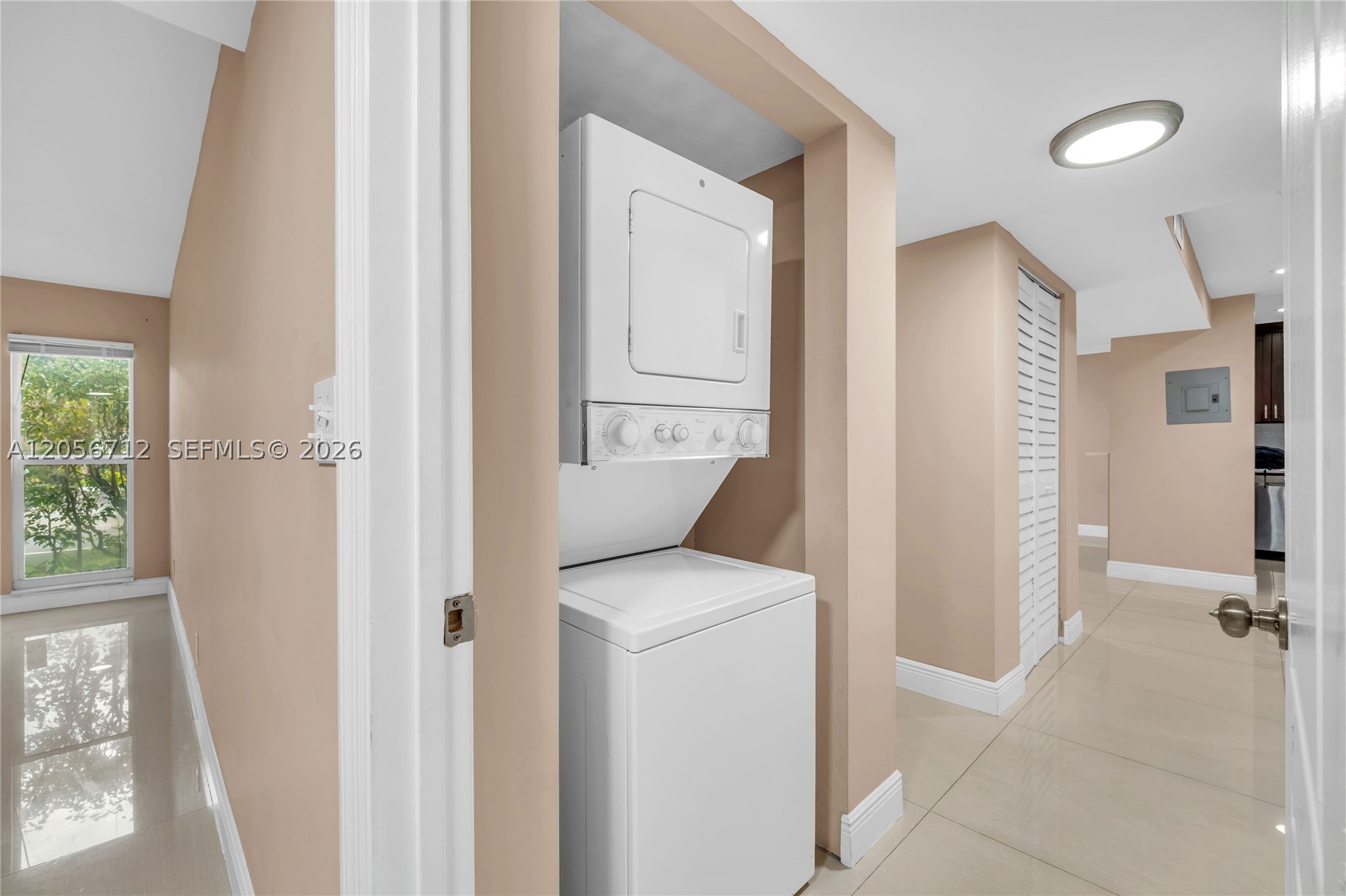 TOWN SQUARE CONDO - Residential