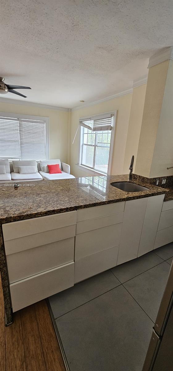 MONTERREY CONDO - Residential Lease