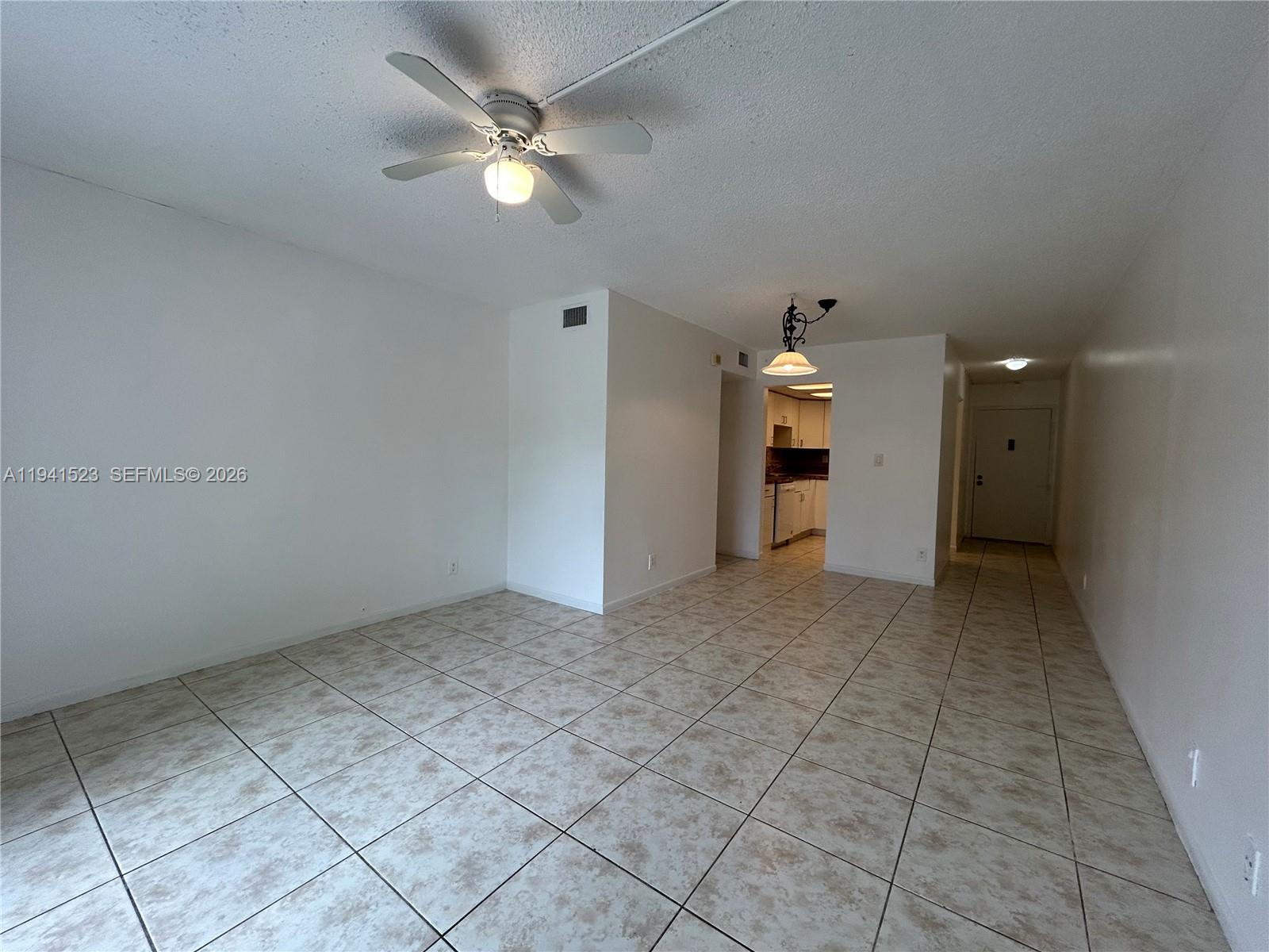HERITAGE CIRCLE CONDO - Residential