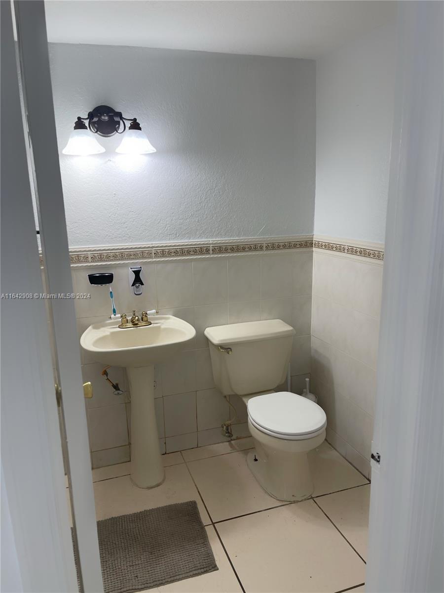 SOUTH WINDS CONDO - Residential Lease