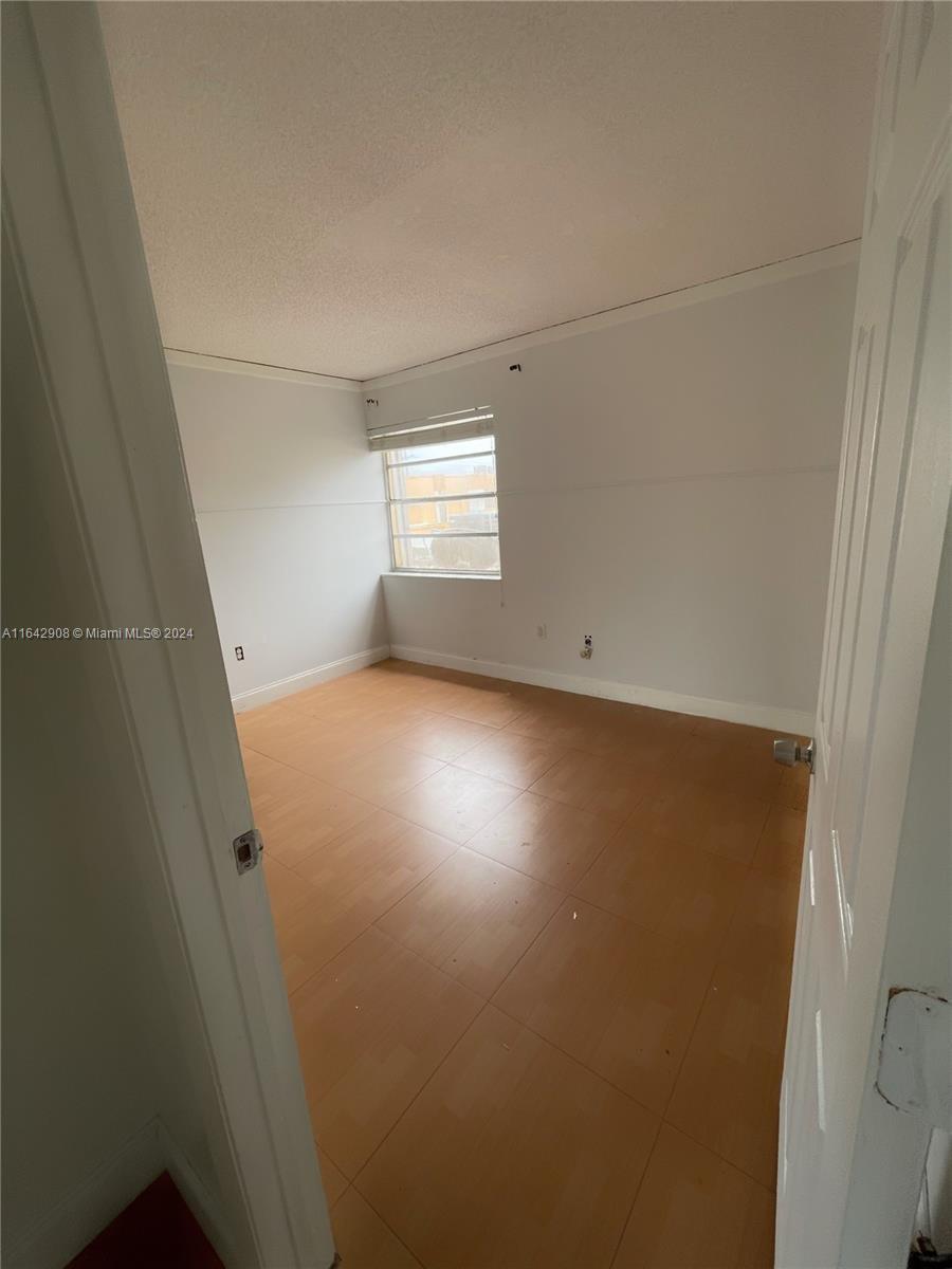 SOUTH WINDS CONDO - Residential Lease