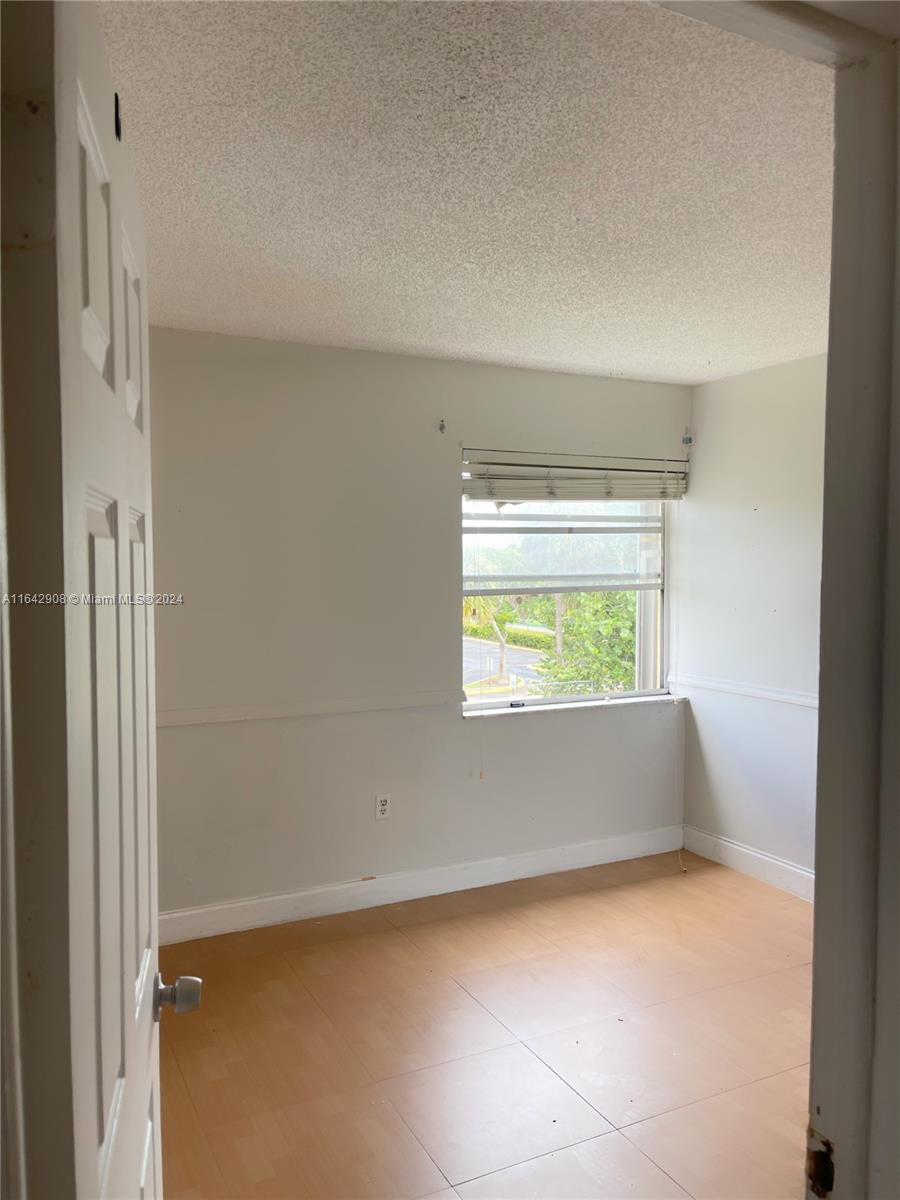 SOUTH WINDS CONDO - Residential Lease