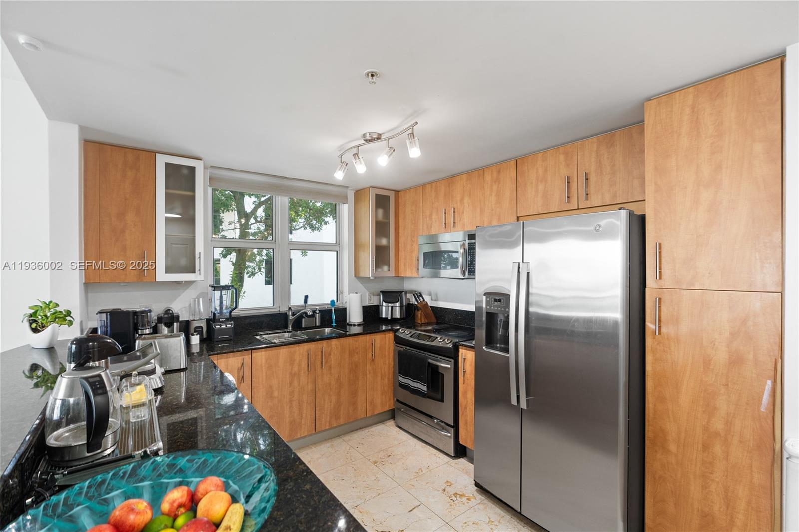 360 CONDO C - Residential