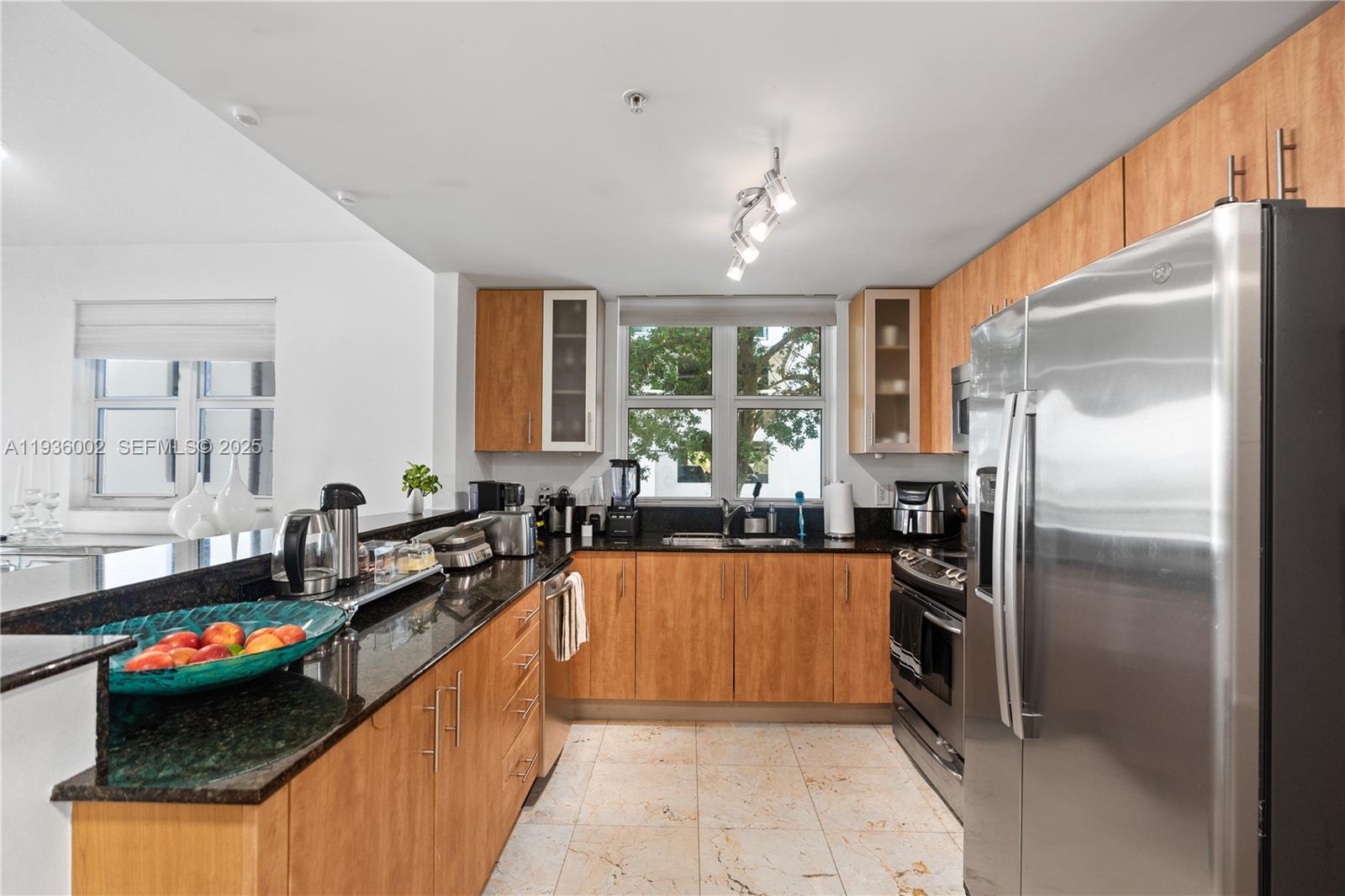 360 CONDO C - Residential