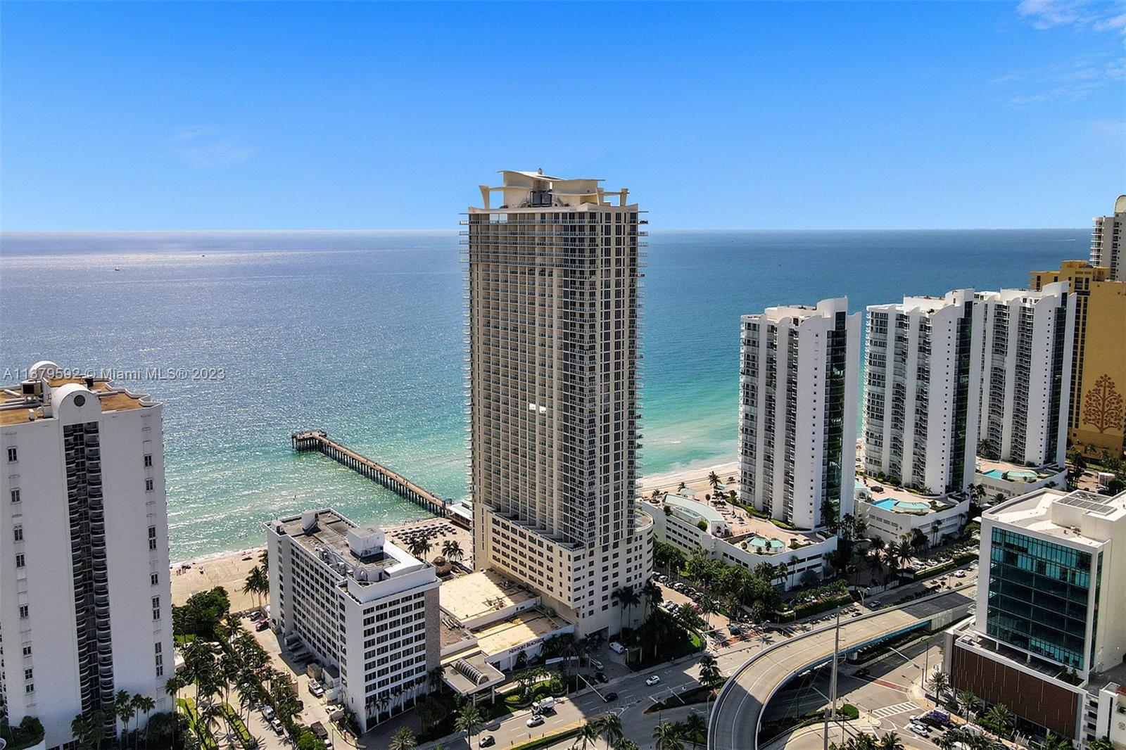 LA PERLA CONDO - Residential Lease
