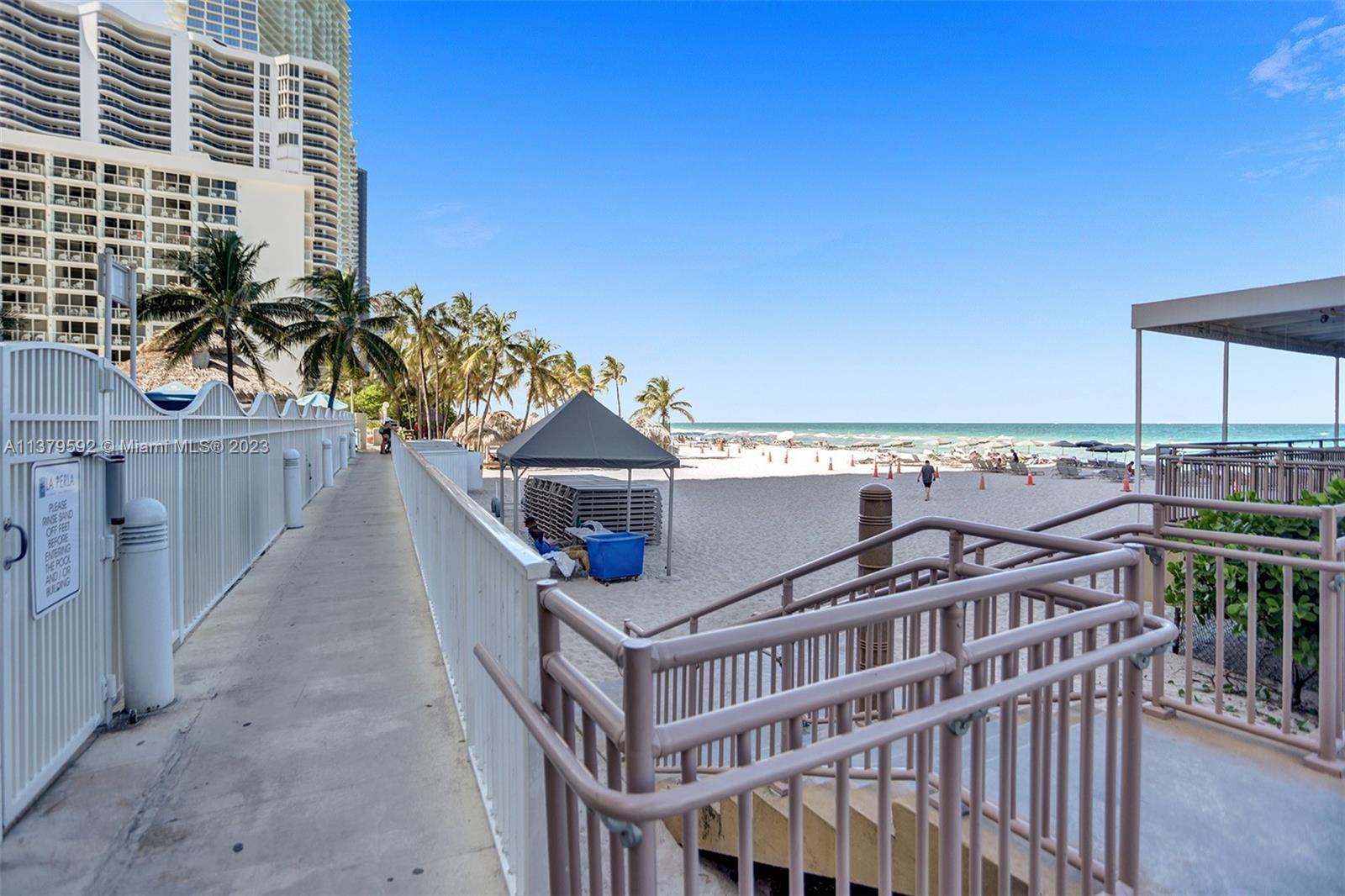 LA PERLA CONDO - Residential Lease