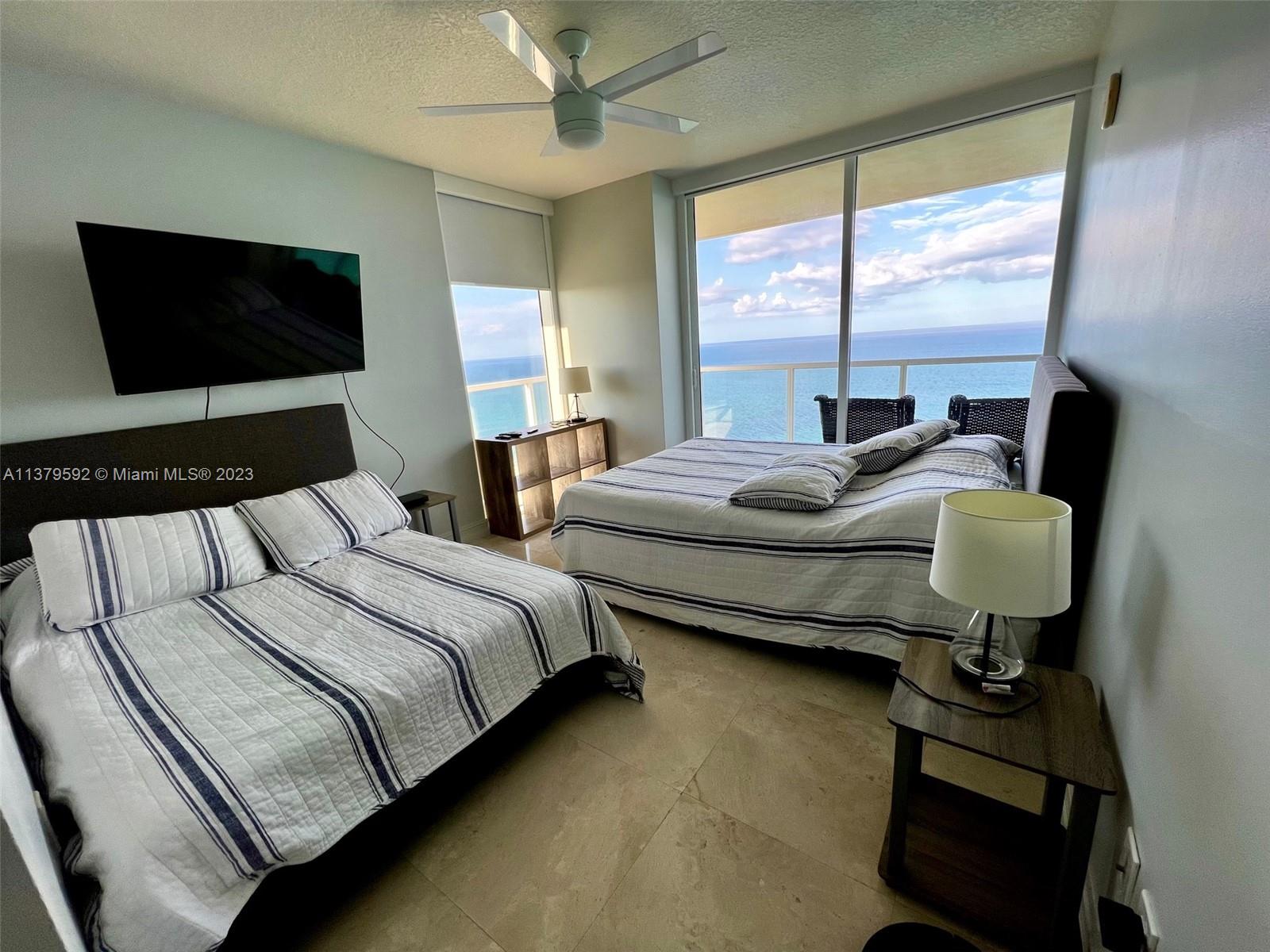 LA PERLA CONDO - Residential Lease