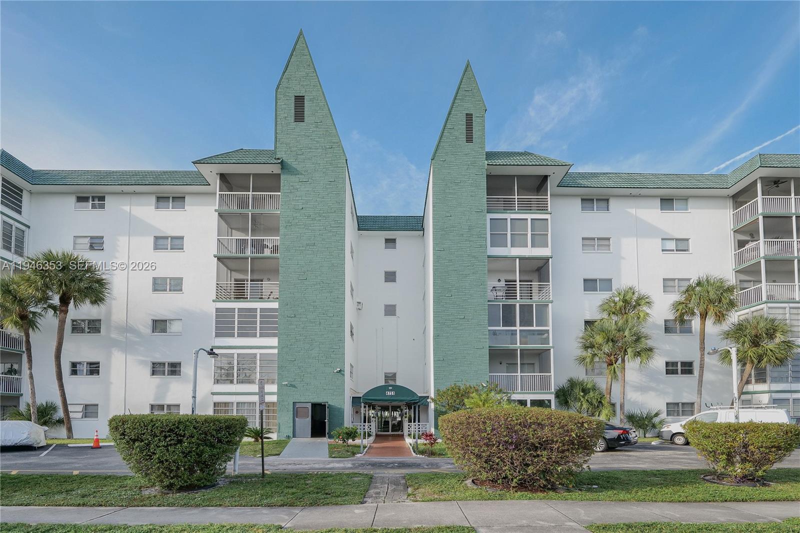 CASTLE APARTMENTS 12 COND - Residential