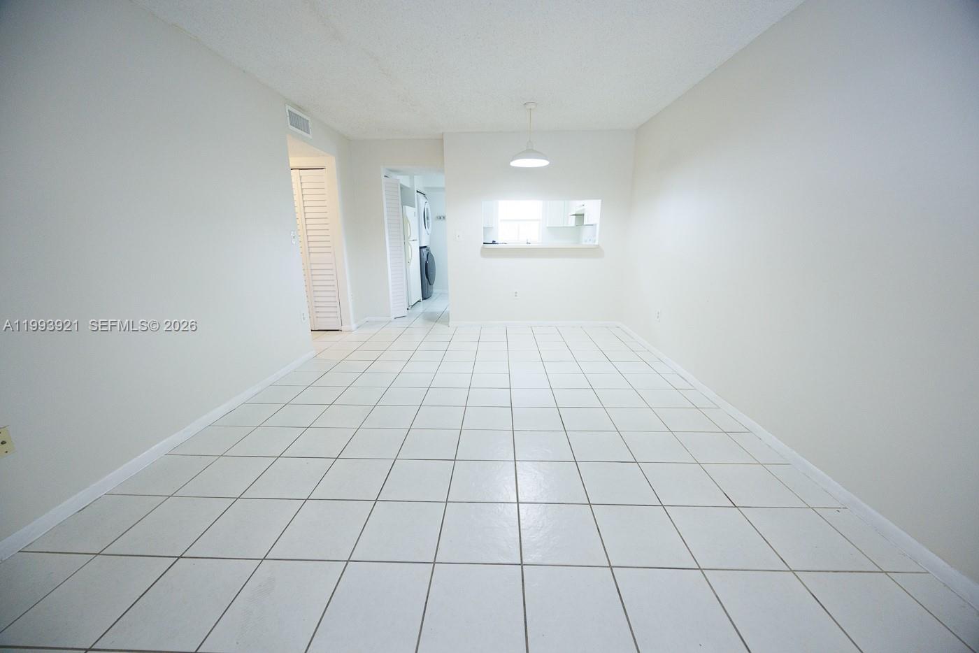 Great 2/2 unit on the first floor with reserved parking spot. All tile floors and laminates on the bedrooms. Beautiful lake view. Nice common area pool.