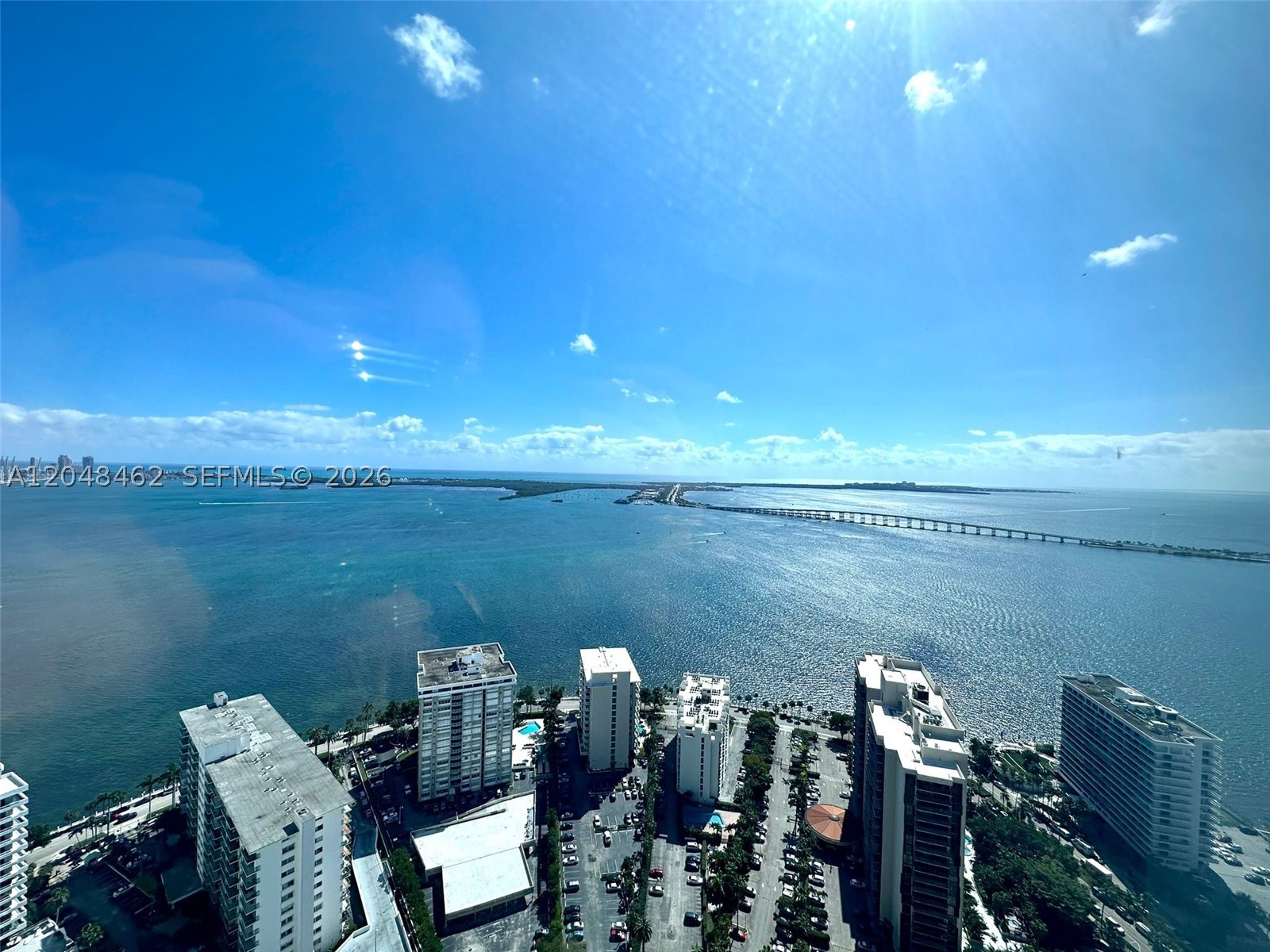 MILLENNIUM TOWER RESIDENCE - Residential