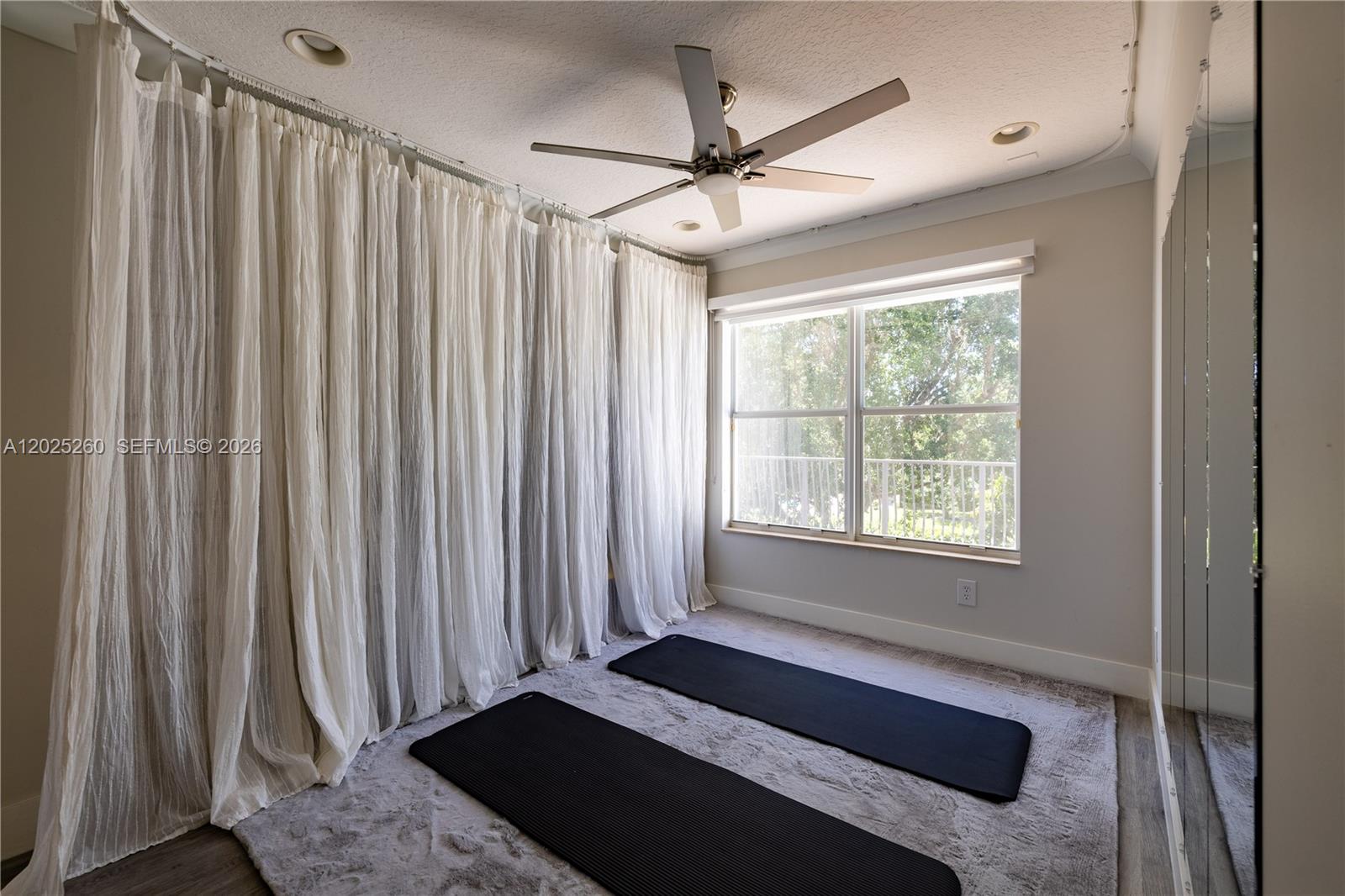 CANYON LAKES 6 - Residential Lease