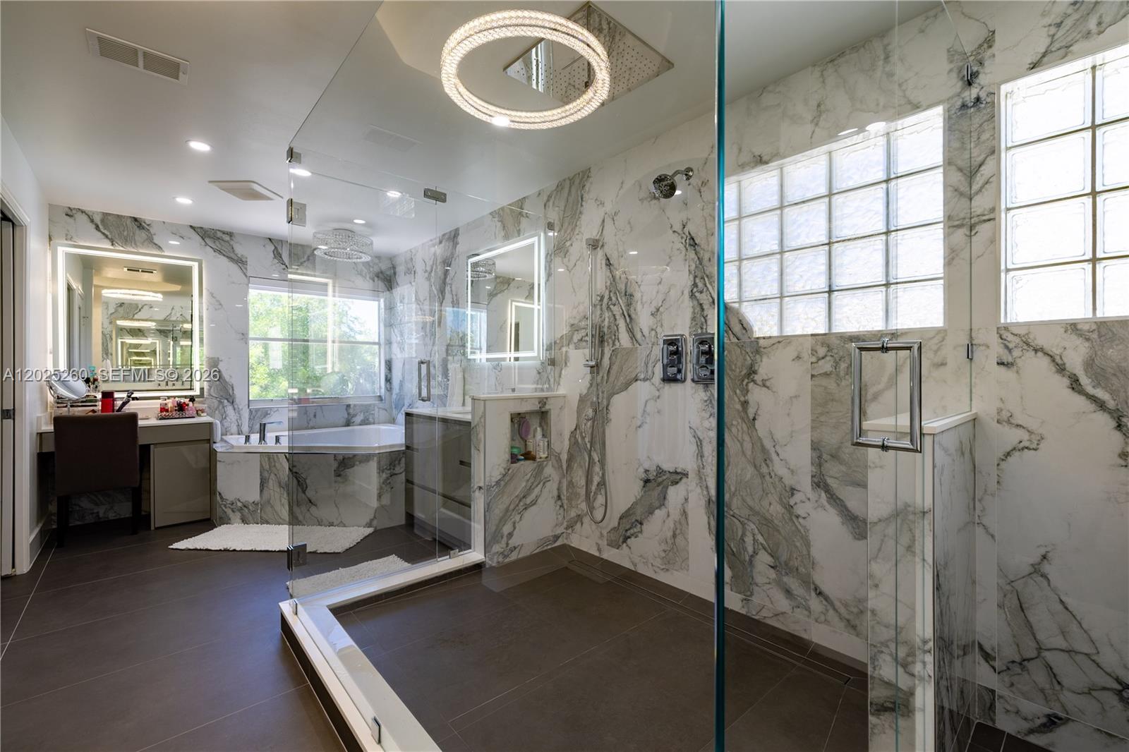 CANYON LAKES 6 - Residential Lease